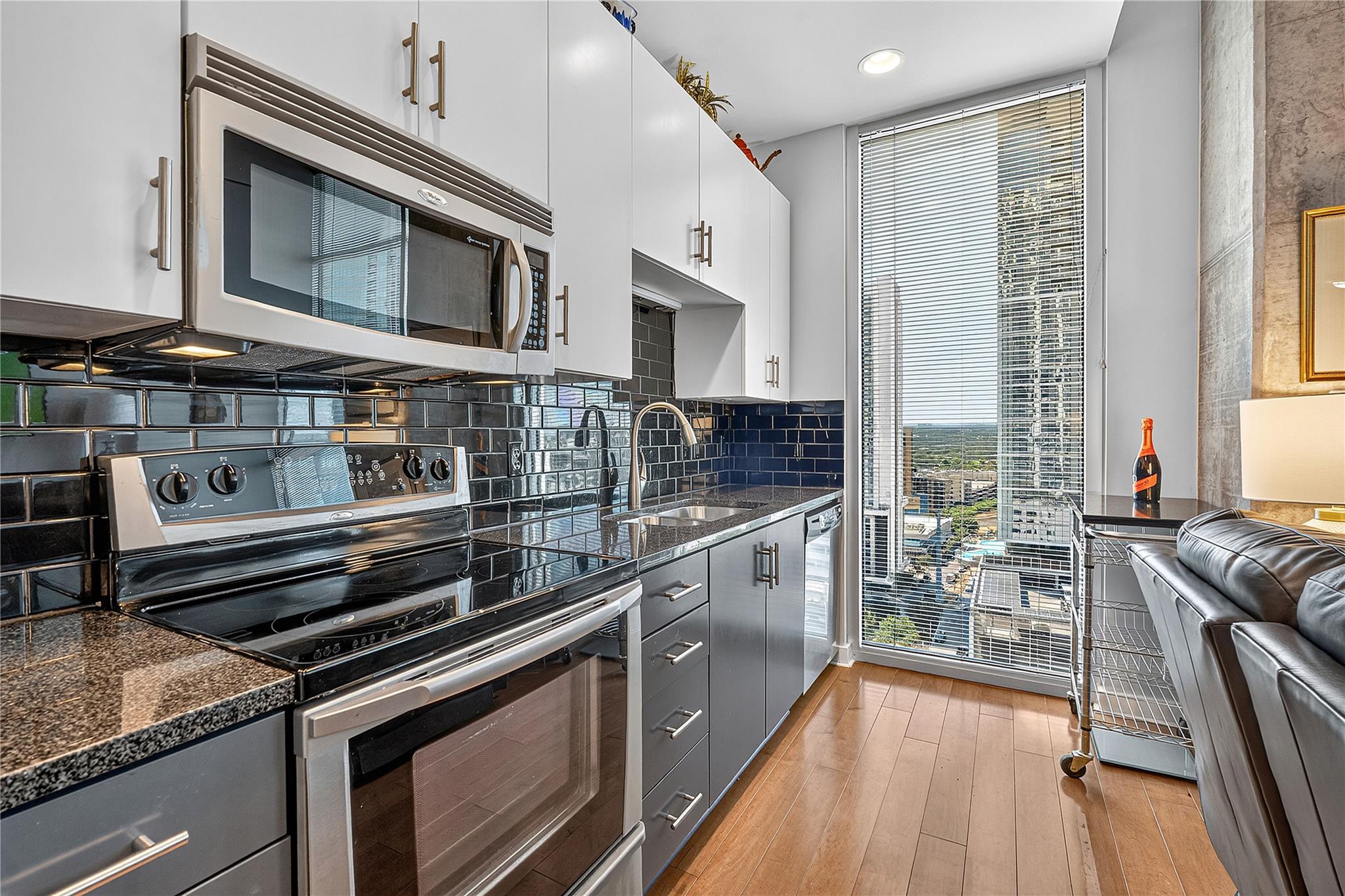 360 Nueces St #1604 Property Photo 8