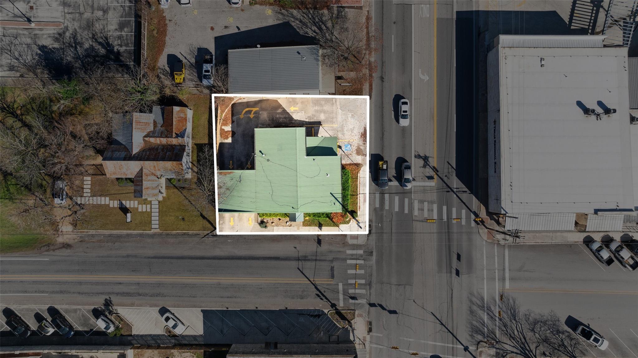 401 Main St Property Photo