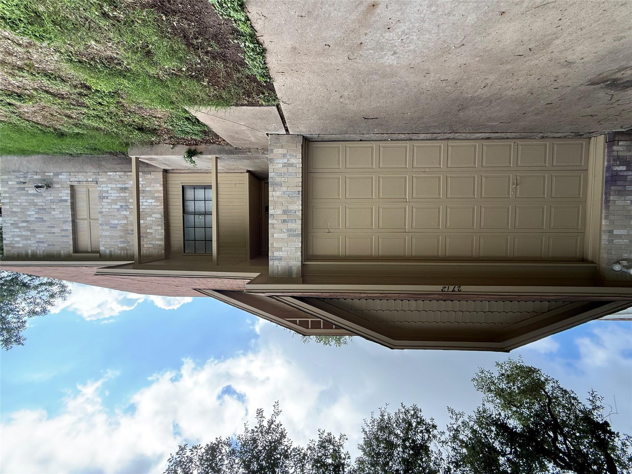 2712 Cameron Loop Property Photo 1