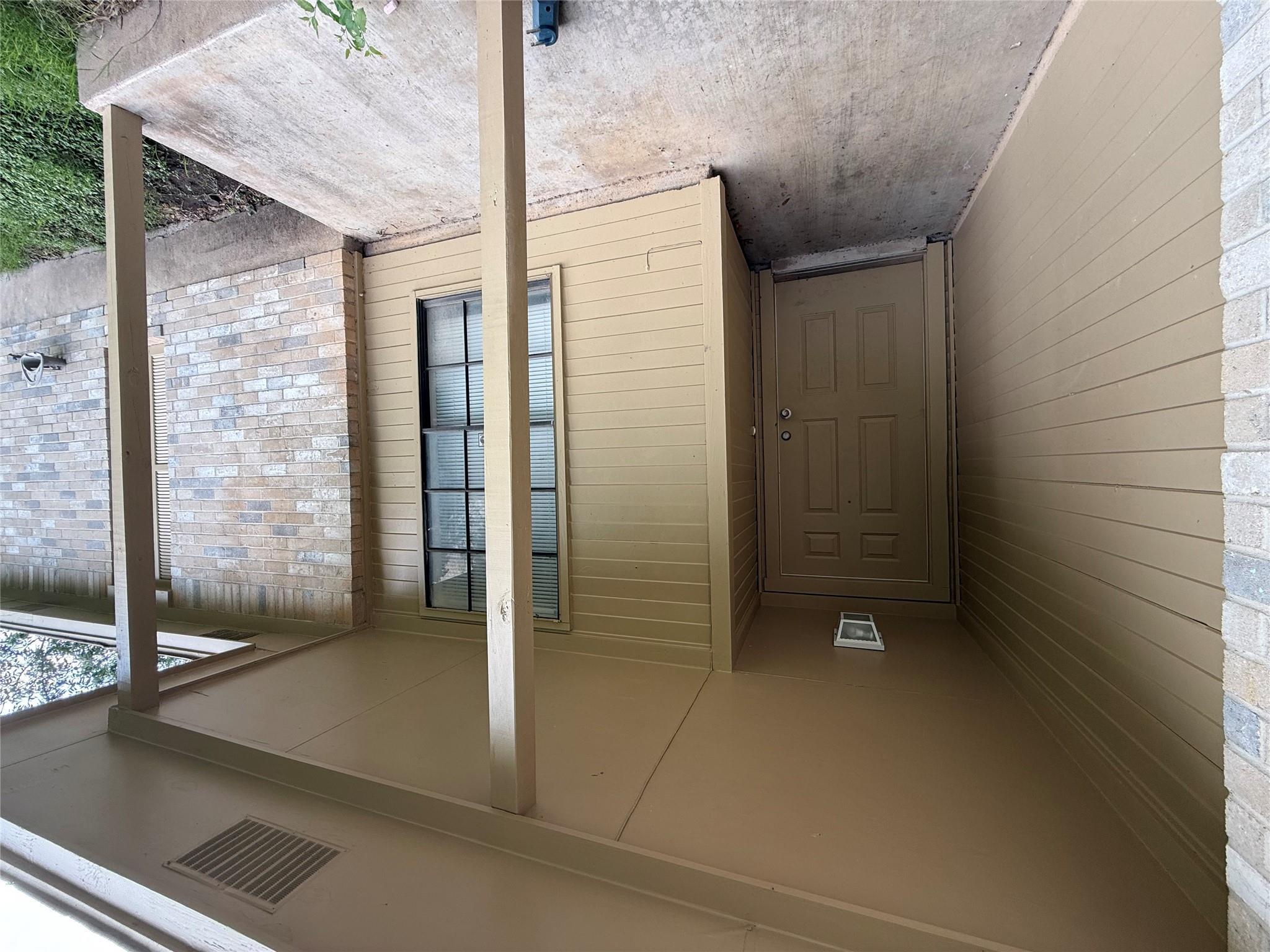 2712 Cameron Loop Property Photo 2