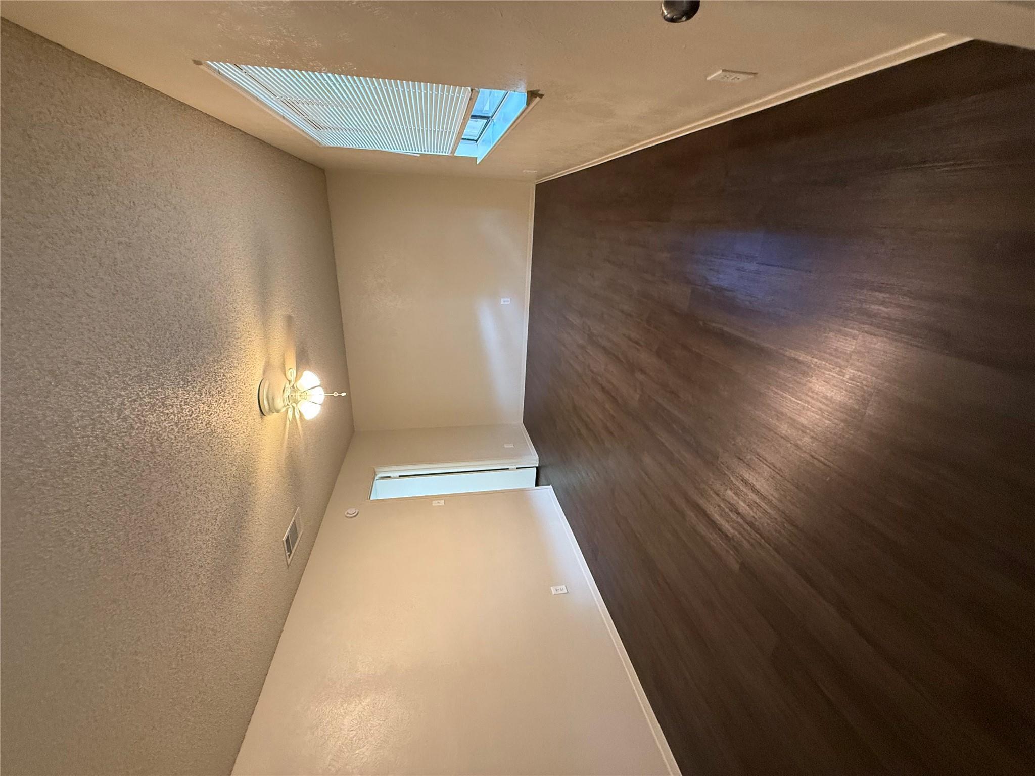 2712 Cameron Loop Property Photo 12