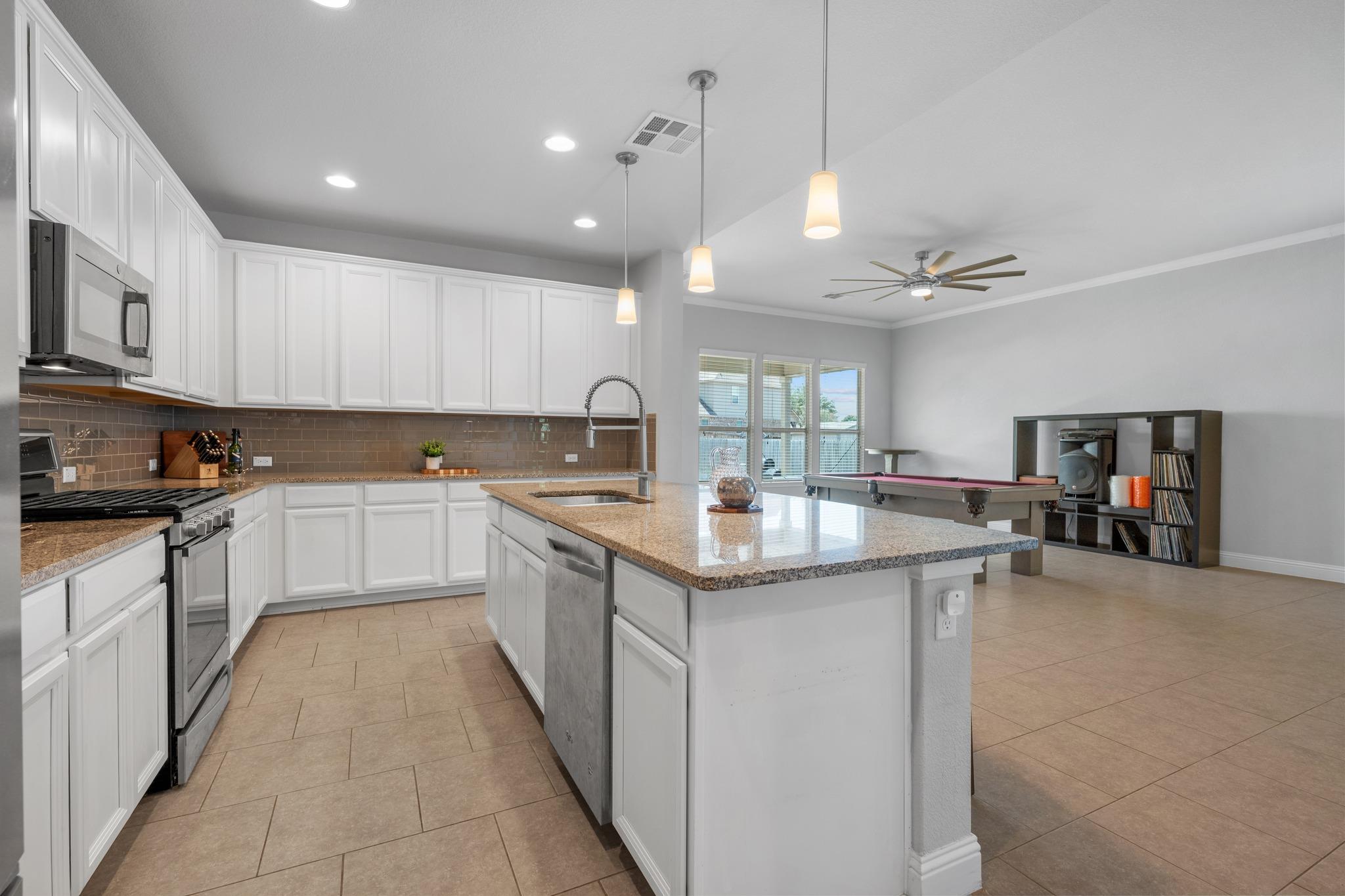 5817 Minerva Cv Property Photo 9