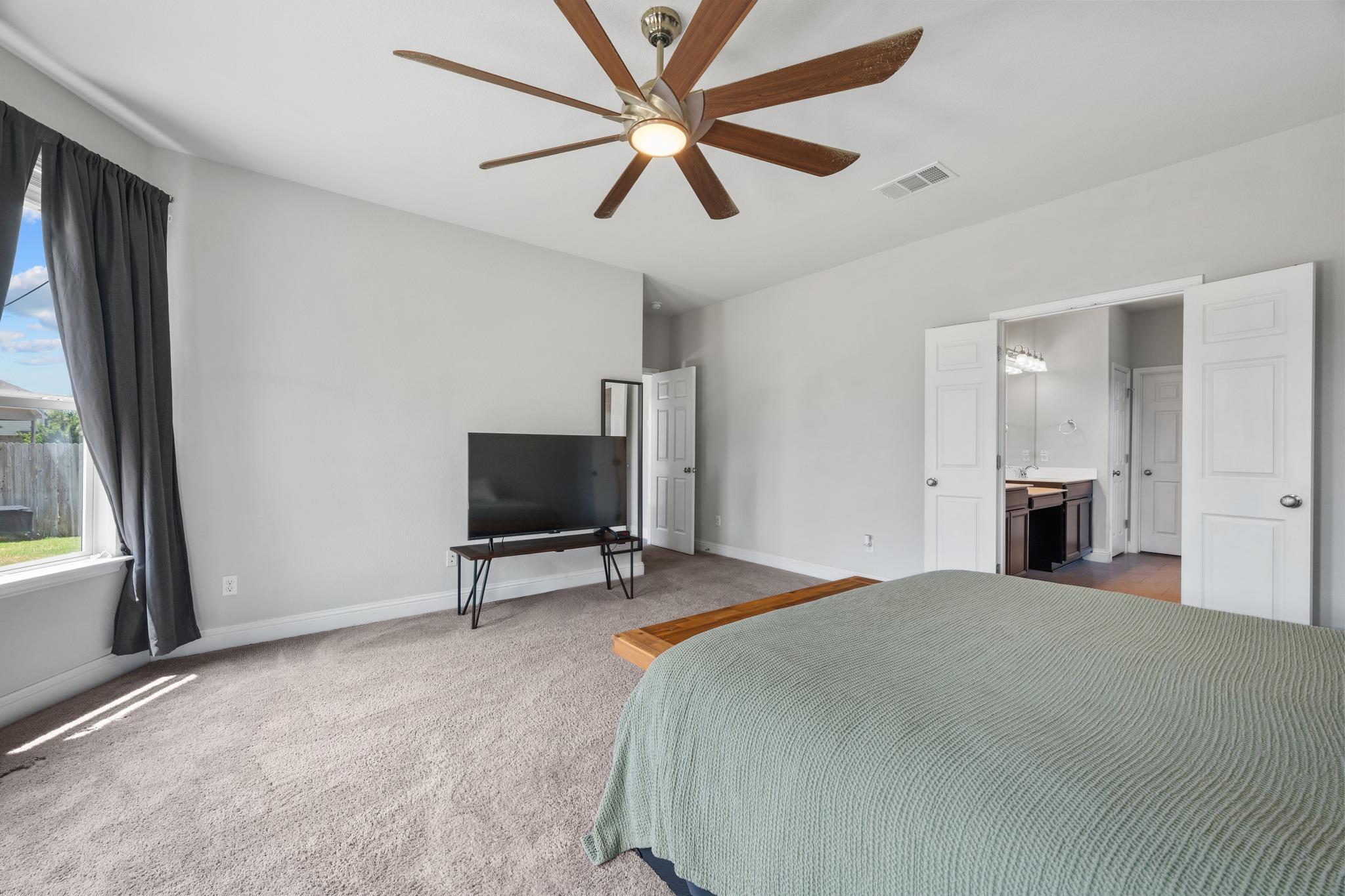 5817 Minerva Cv Property Photo 15
