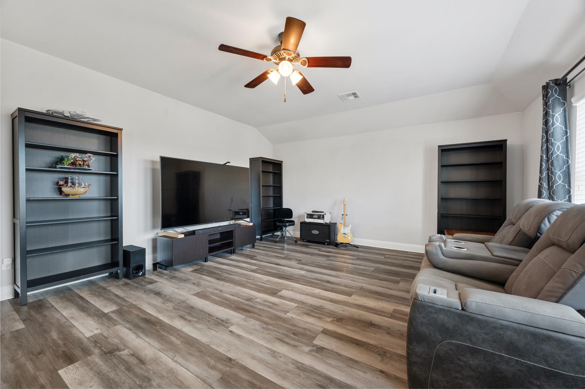 5817 Minerva Cv Property Photo 24