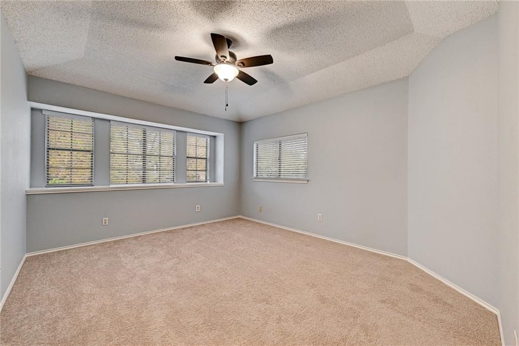 12915 Modena Trl Property Photo 11