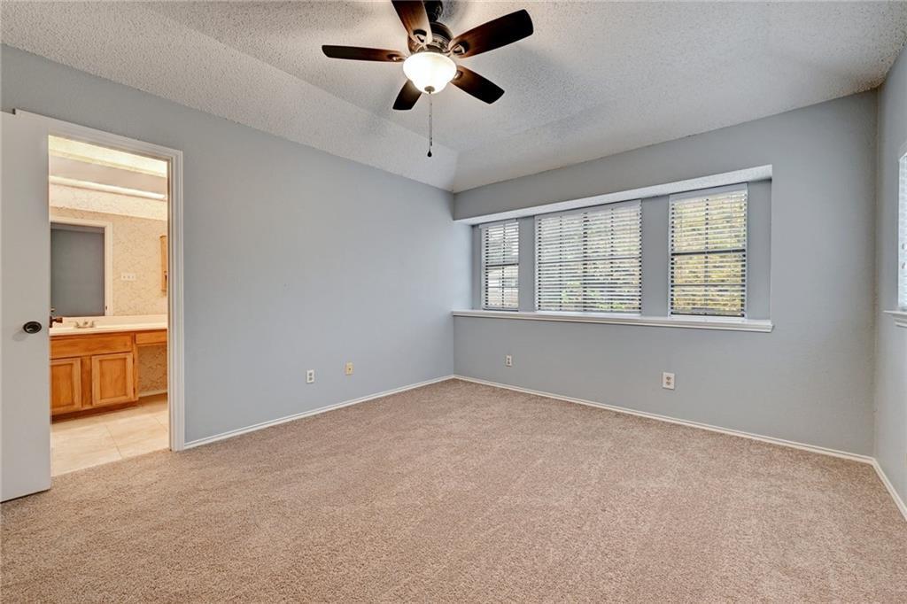 12915 Modena Trl Property Photo 13