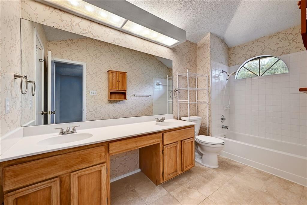 12915 Modena Trl Property Photo 14
