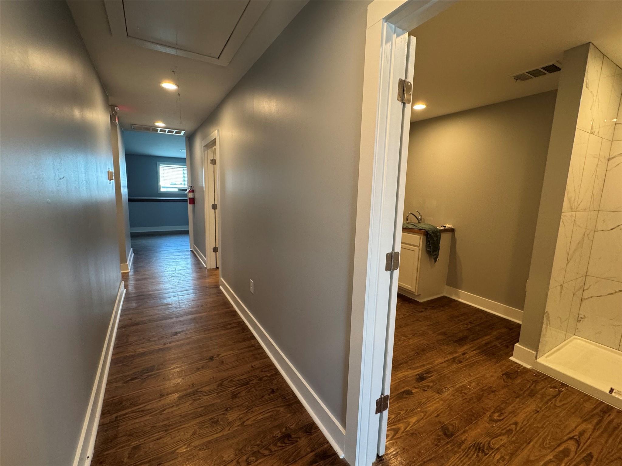 1122 Swenson (suite E) Blvd Property Photo 12