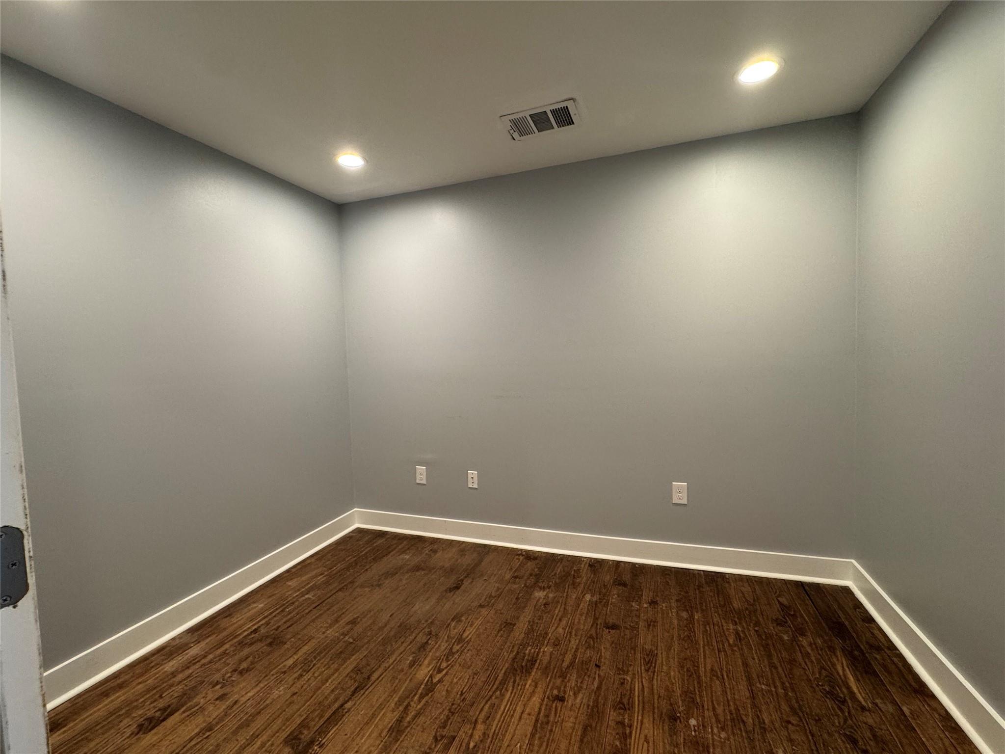 1122 Swenson (suite E) Blvd Property Photo 13