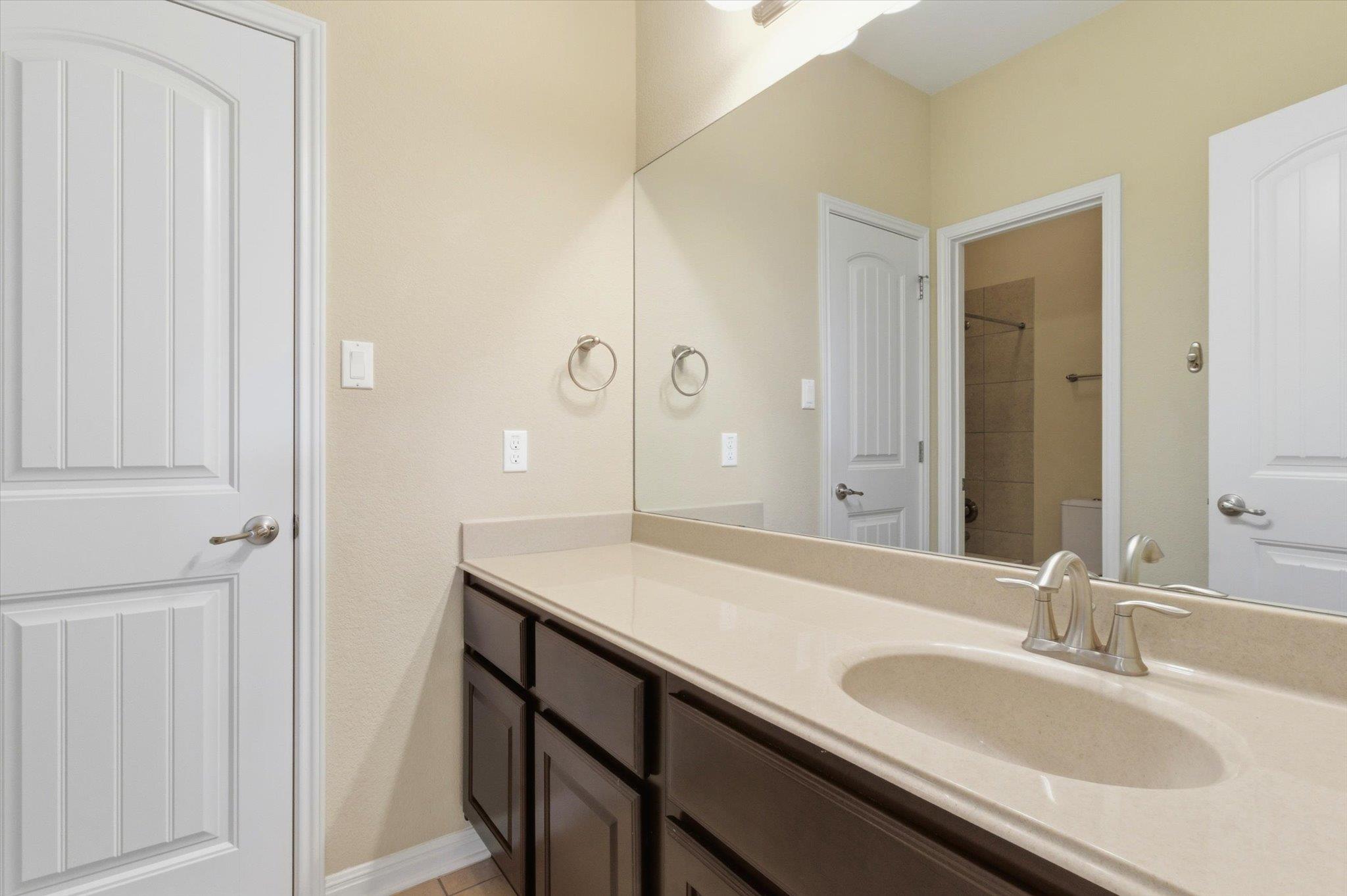 1511 Rimstone Dr Property Photo 29