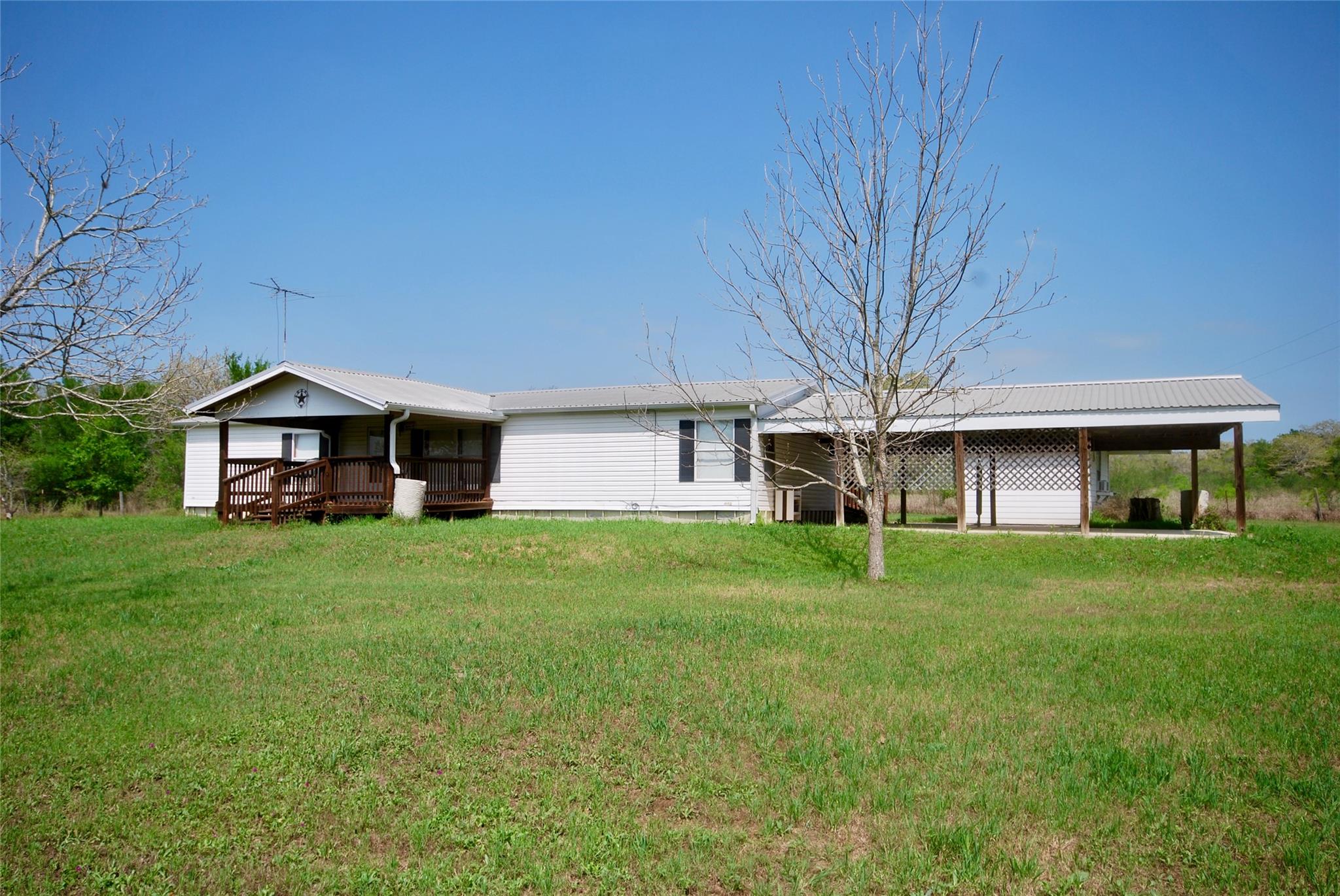 1801 County Road 381 Property Photo 8