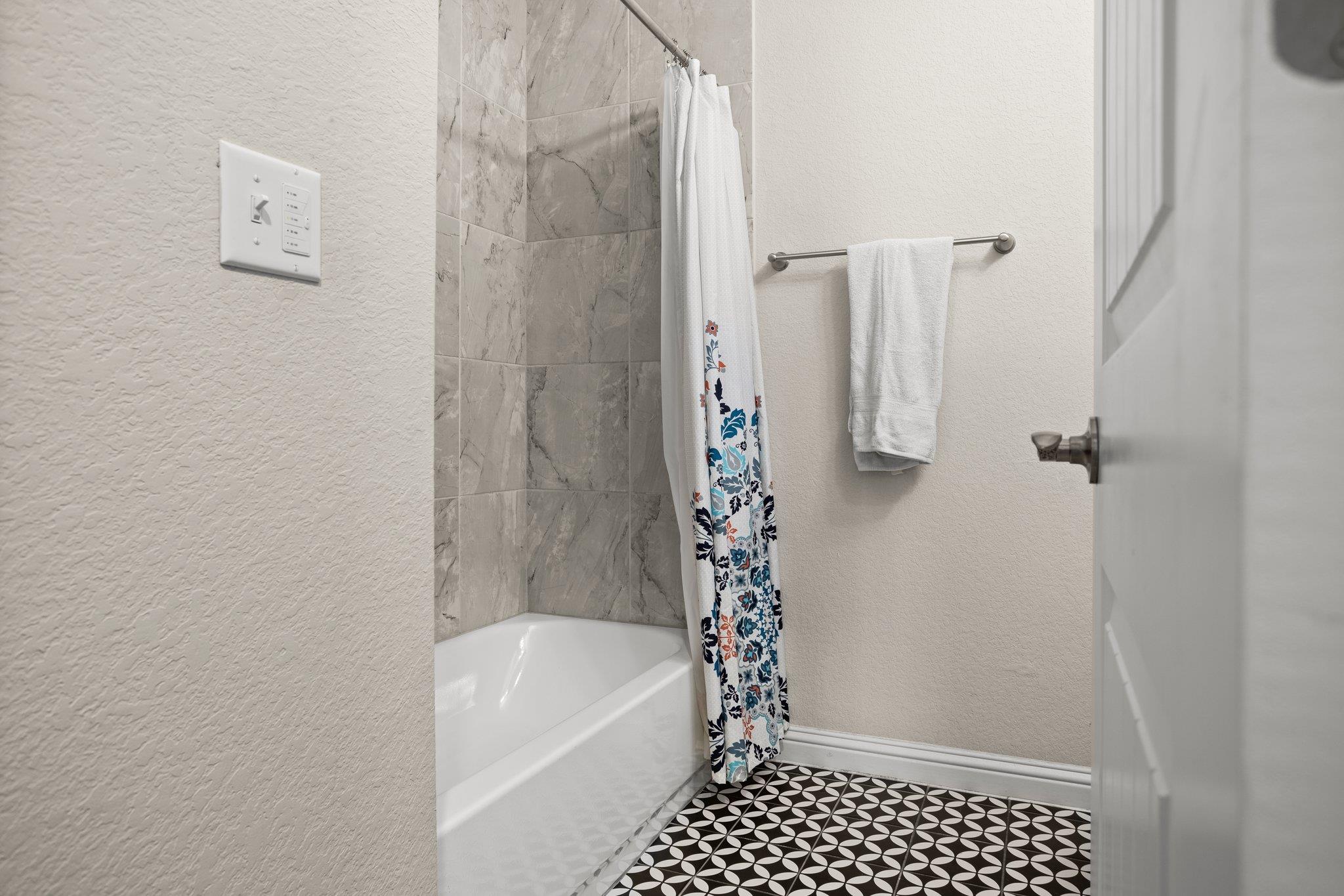 8308 Mckamy Dr Property Photo 32