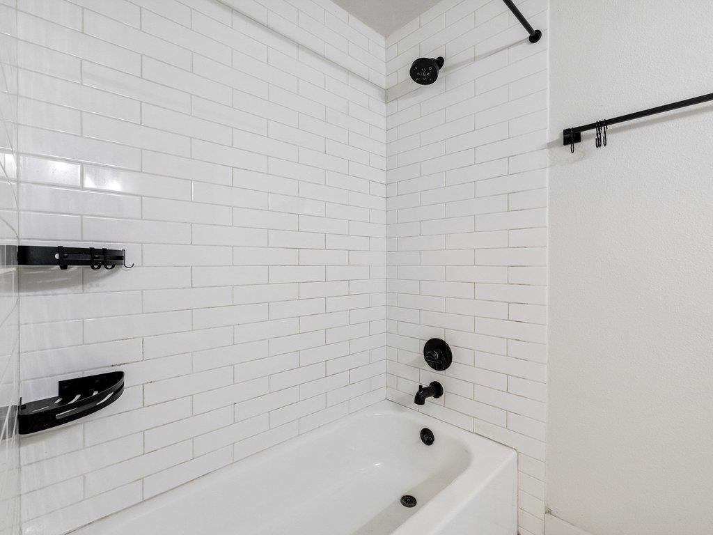 909 Reinli St #102 Property Photo 19