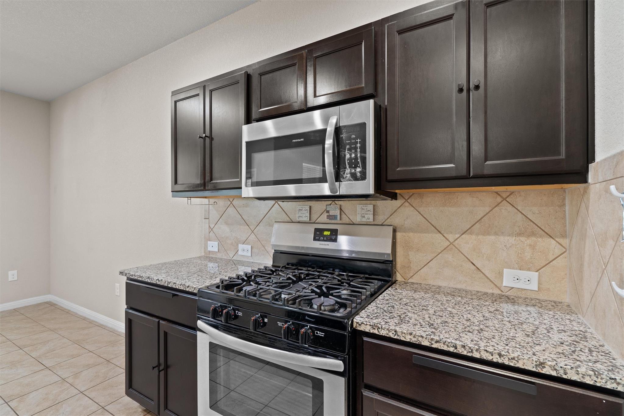 13809 Harrisglenn Dr Property Photo 8