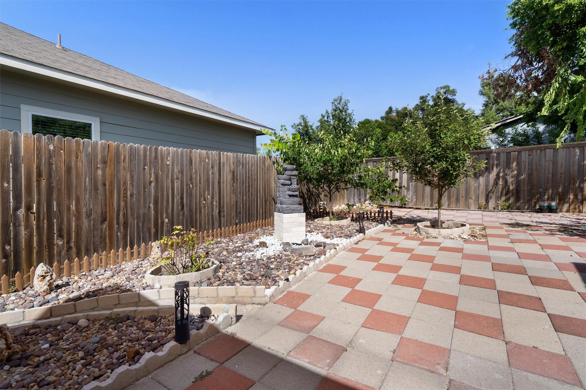 13809 Harrisglenn Dr Property Photo 27