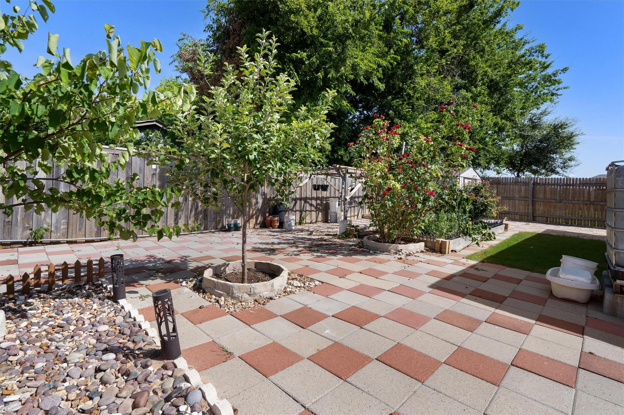 13809 Harrisglenn Dr Property Photo 28
