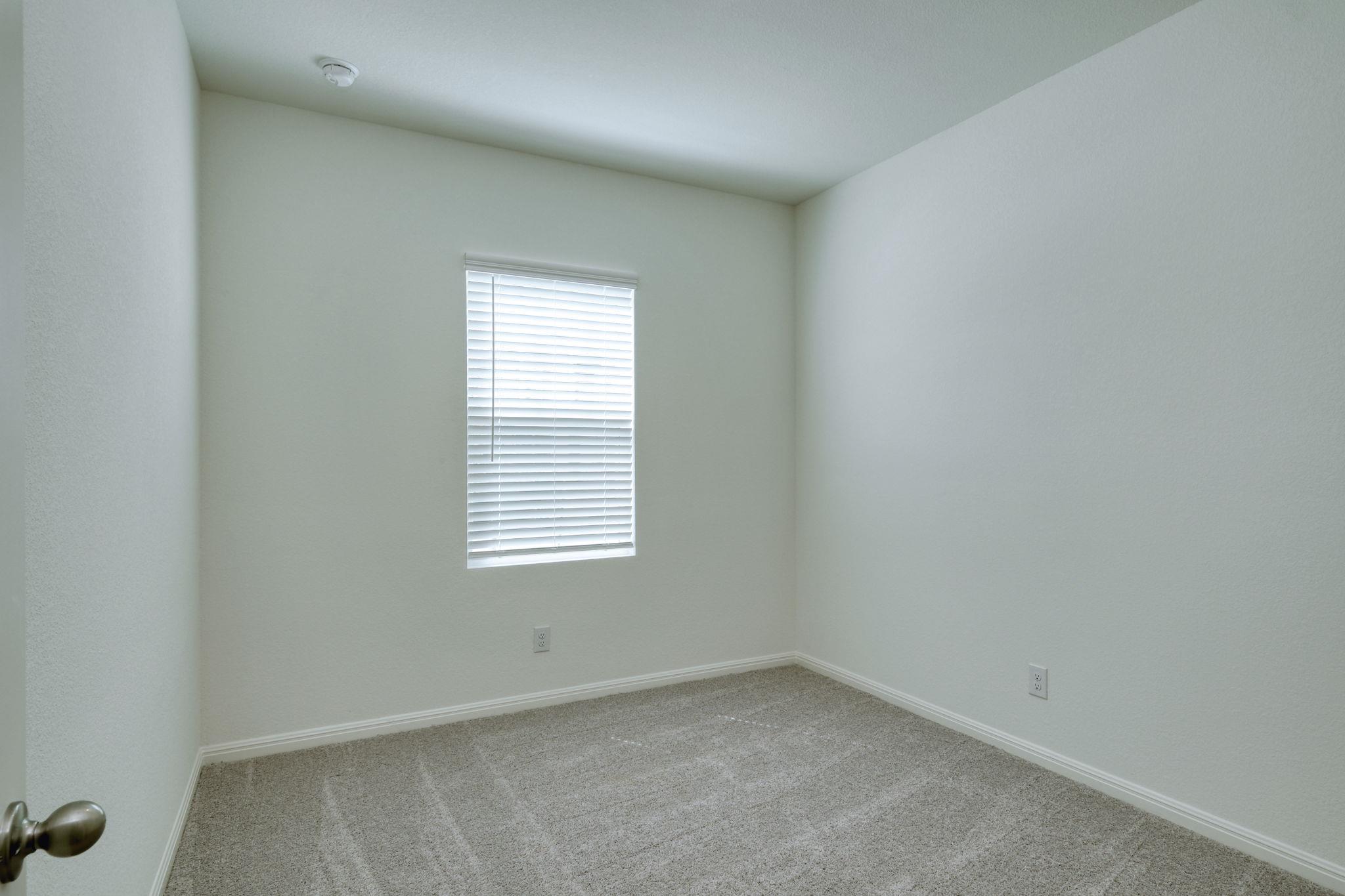 332 Sieders St Property Photo 8