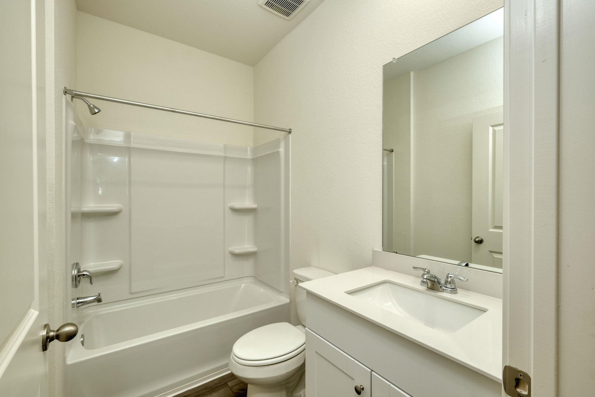 332 Sieders St Property Photo 9