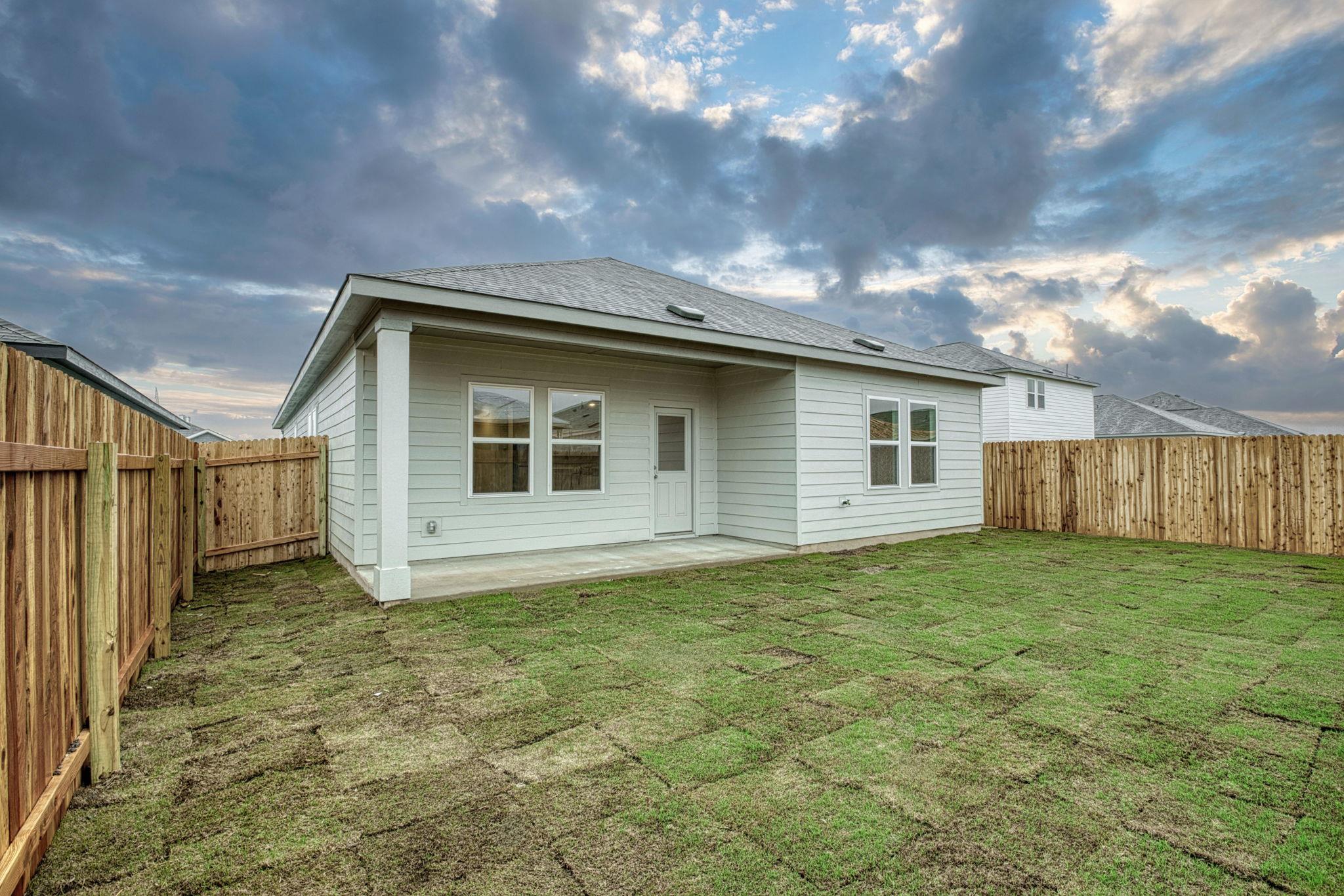 332 Sieders St Property Photo 12