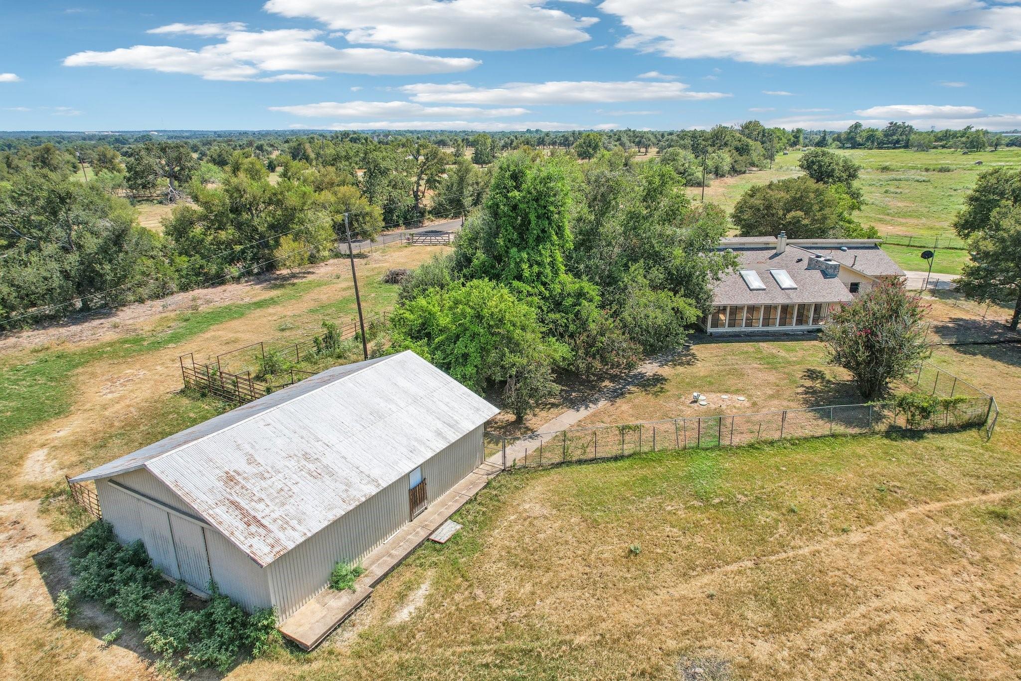 1038 Red Town Rd Property Photo 31