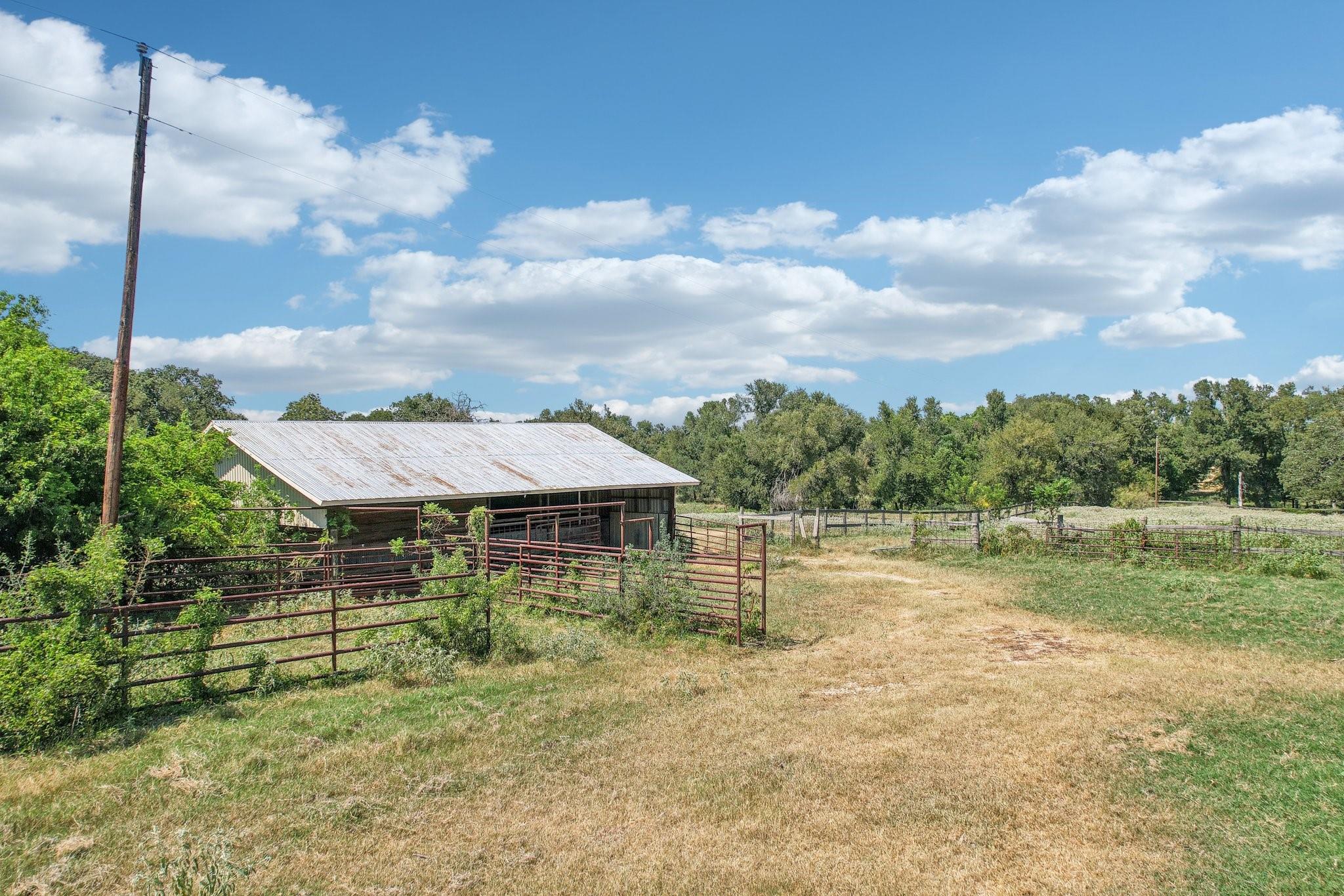 1038 Red Town Rd Property Photo 39