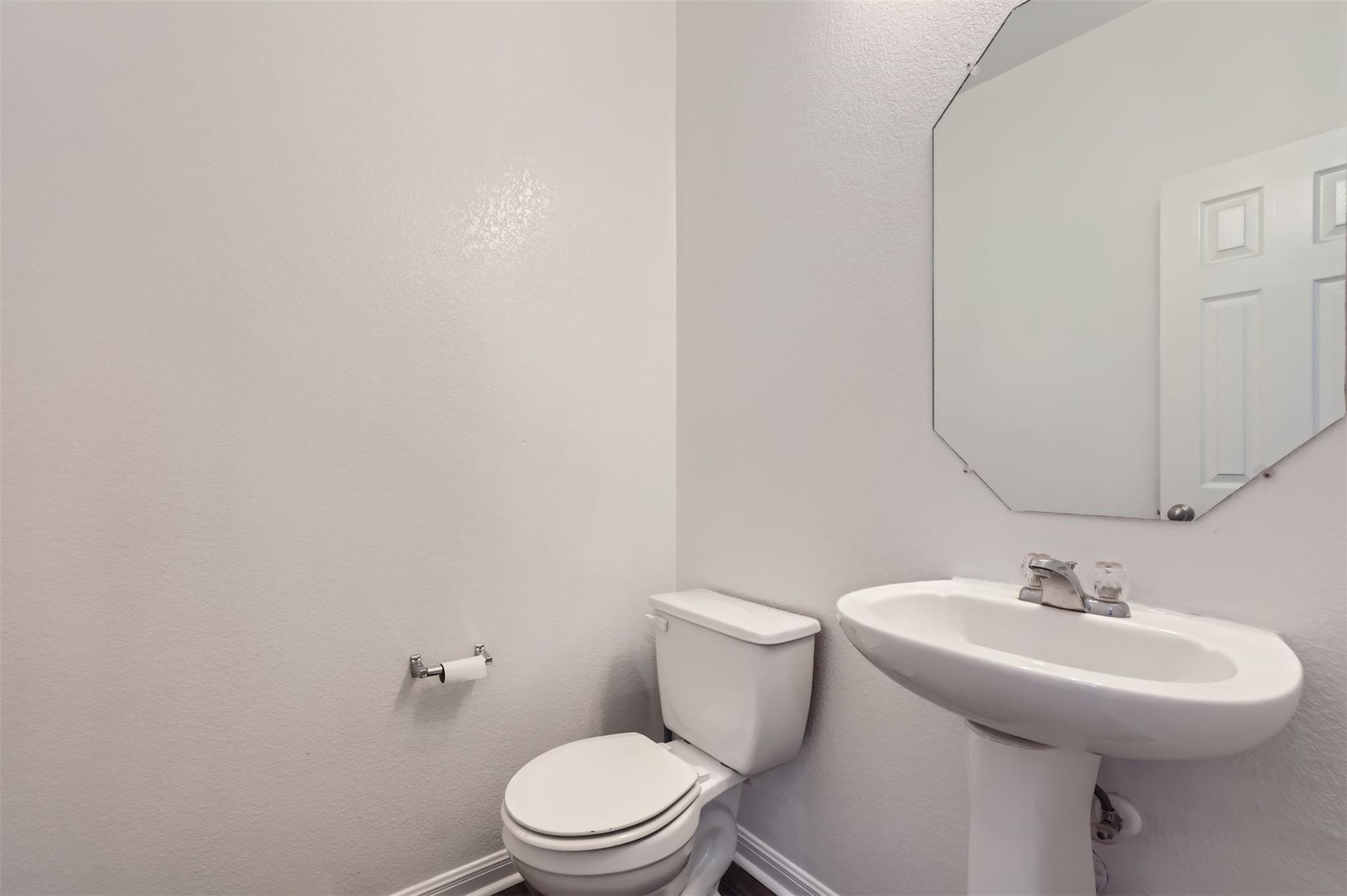 131 Lavaca Loop Property Photo 9