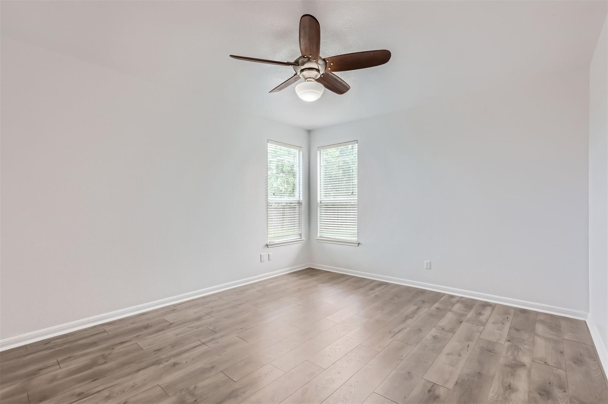 131 Lavaca Loop Property Photo 10