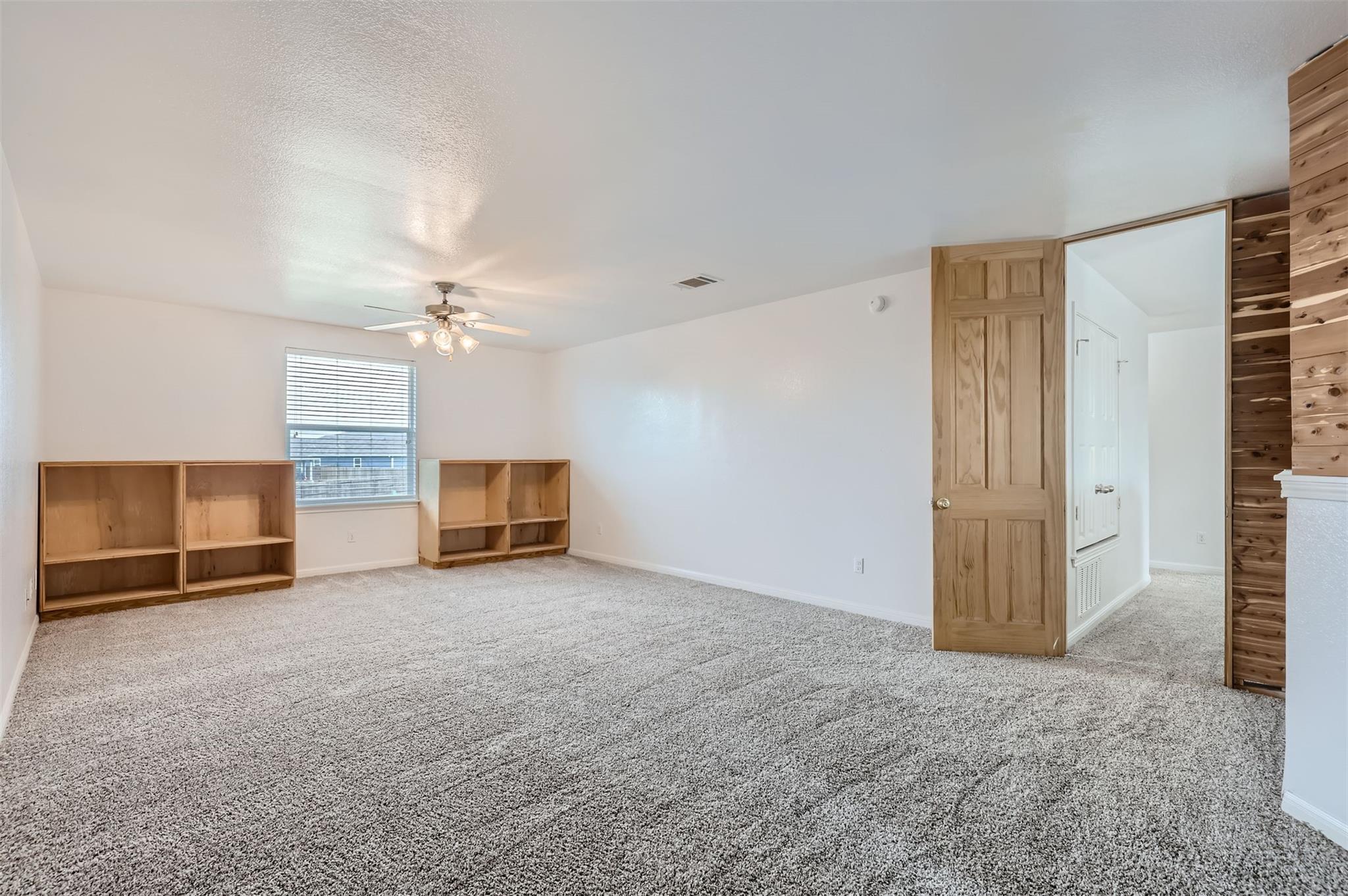 131 Lavaca Loop Property Photo 15