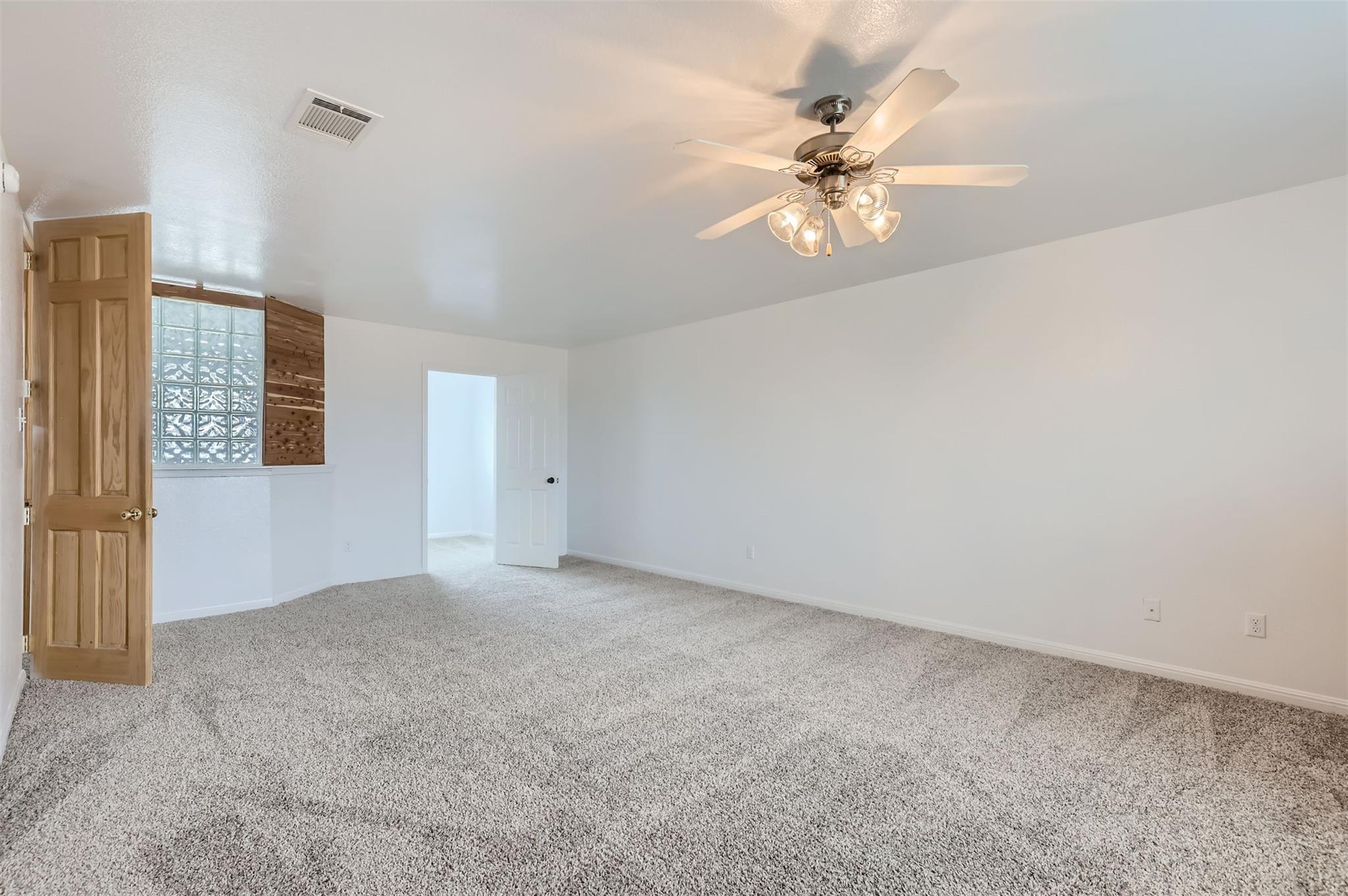 131 Lavaca Loop Property Photo 17