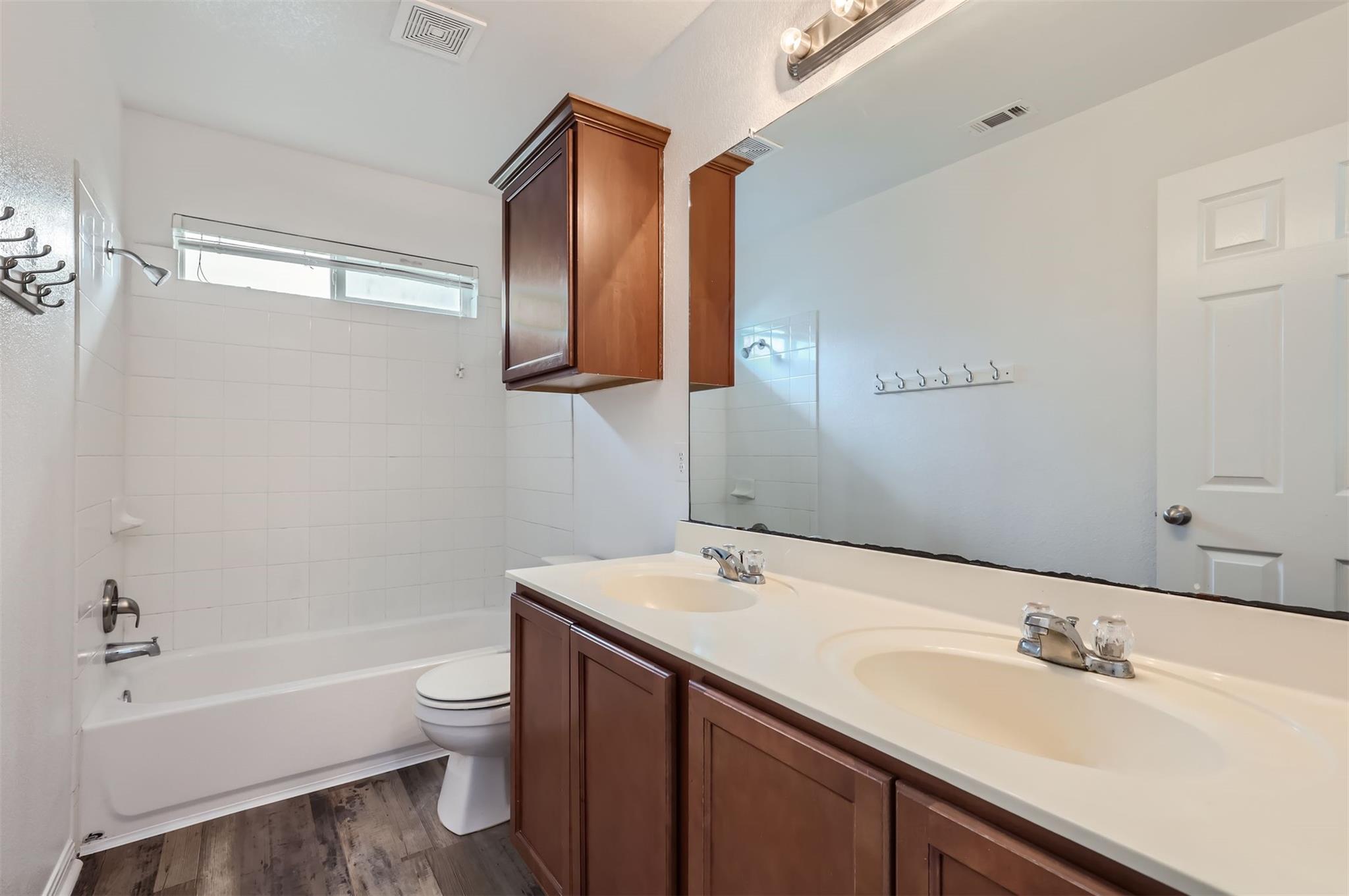 131 Lavaca Loop Property Photo 22