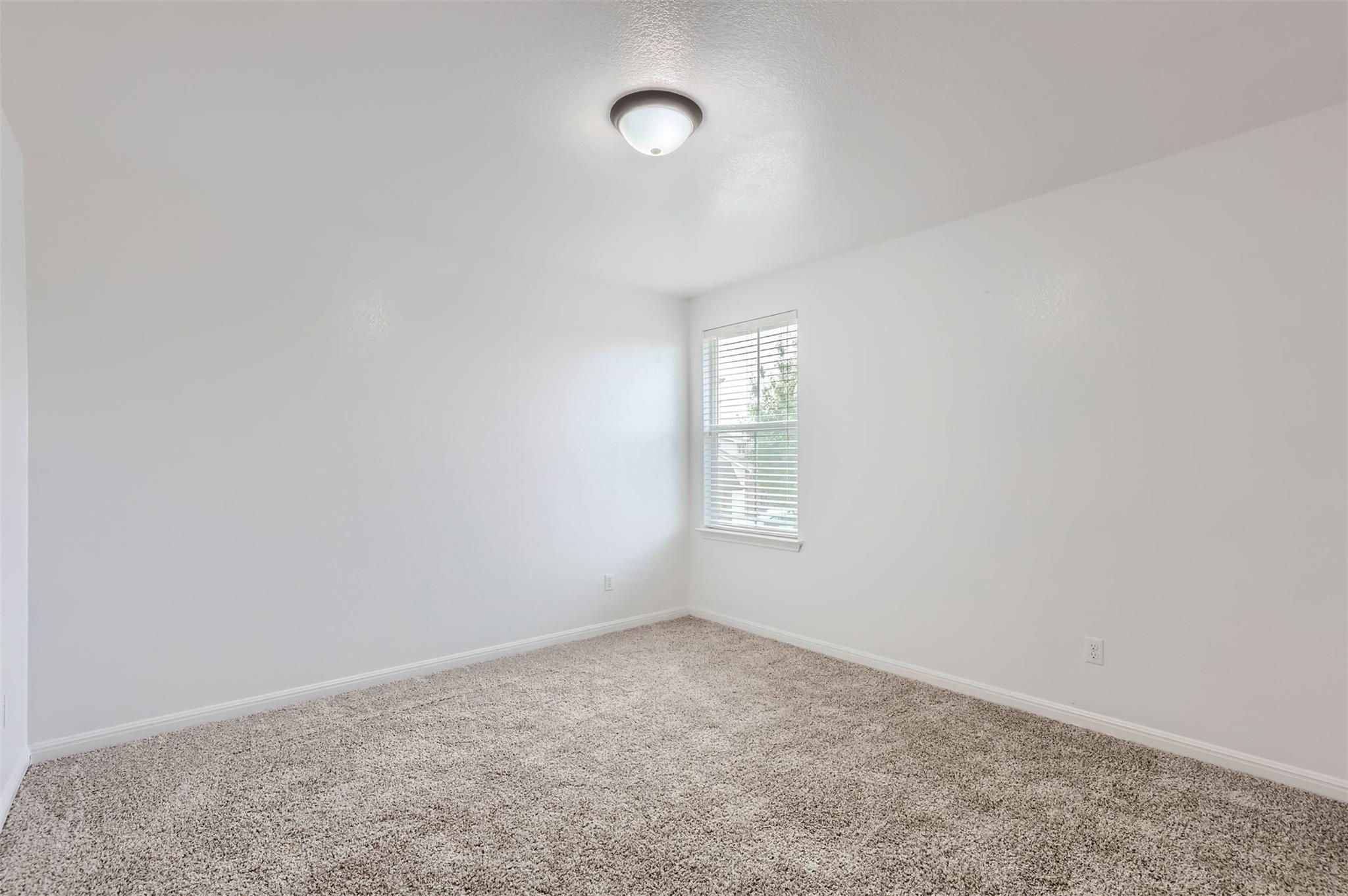 131 Lavaca Loop Property Photo 25