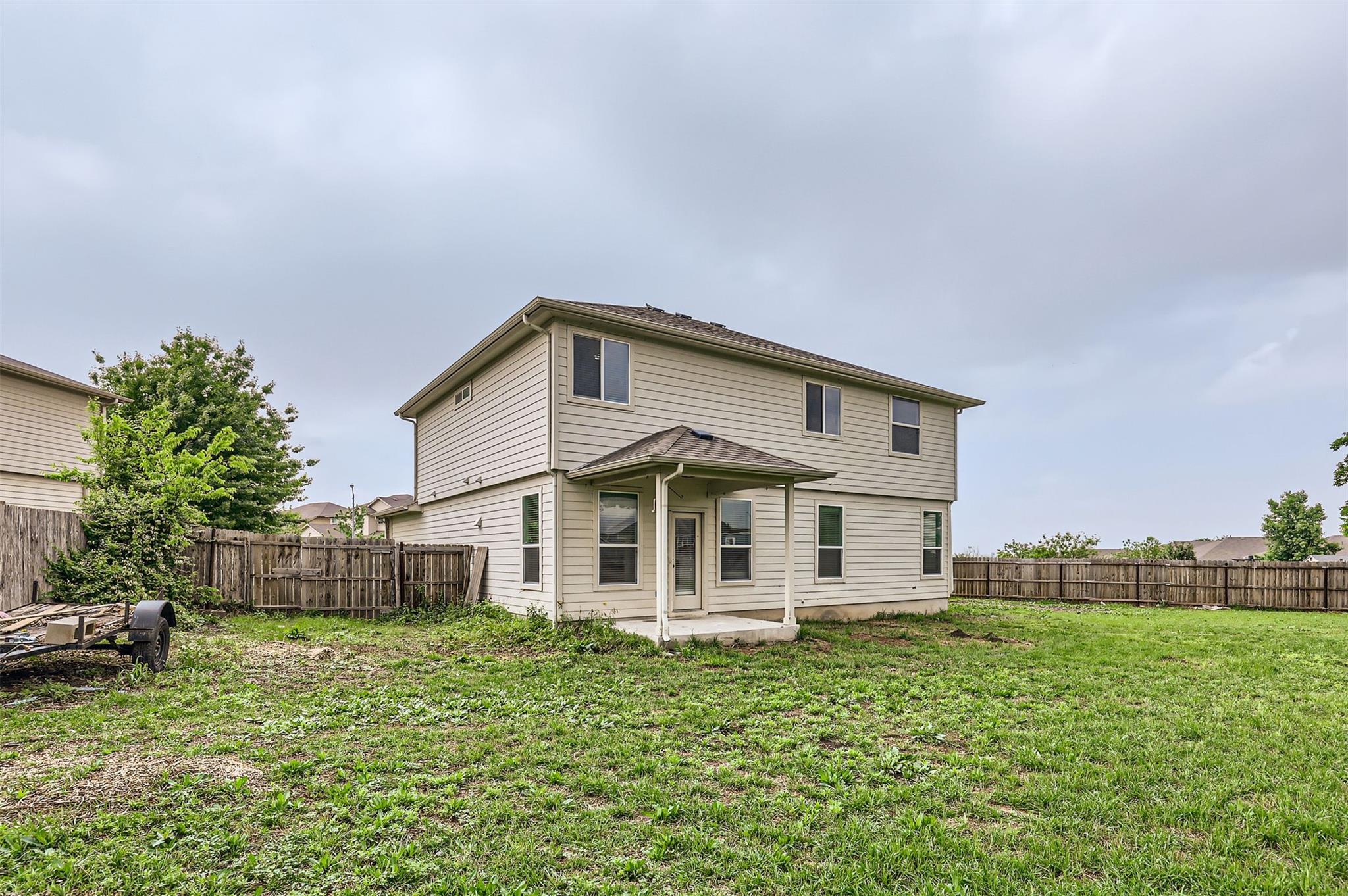131 Lavaca Loop Property Photo 26
