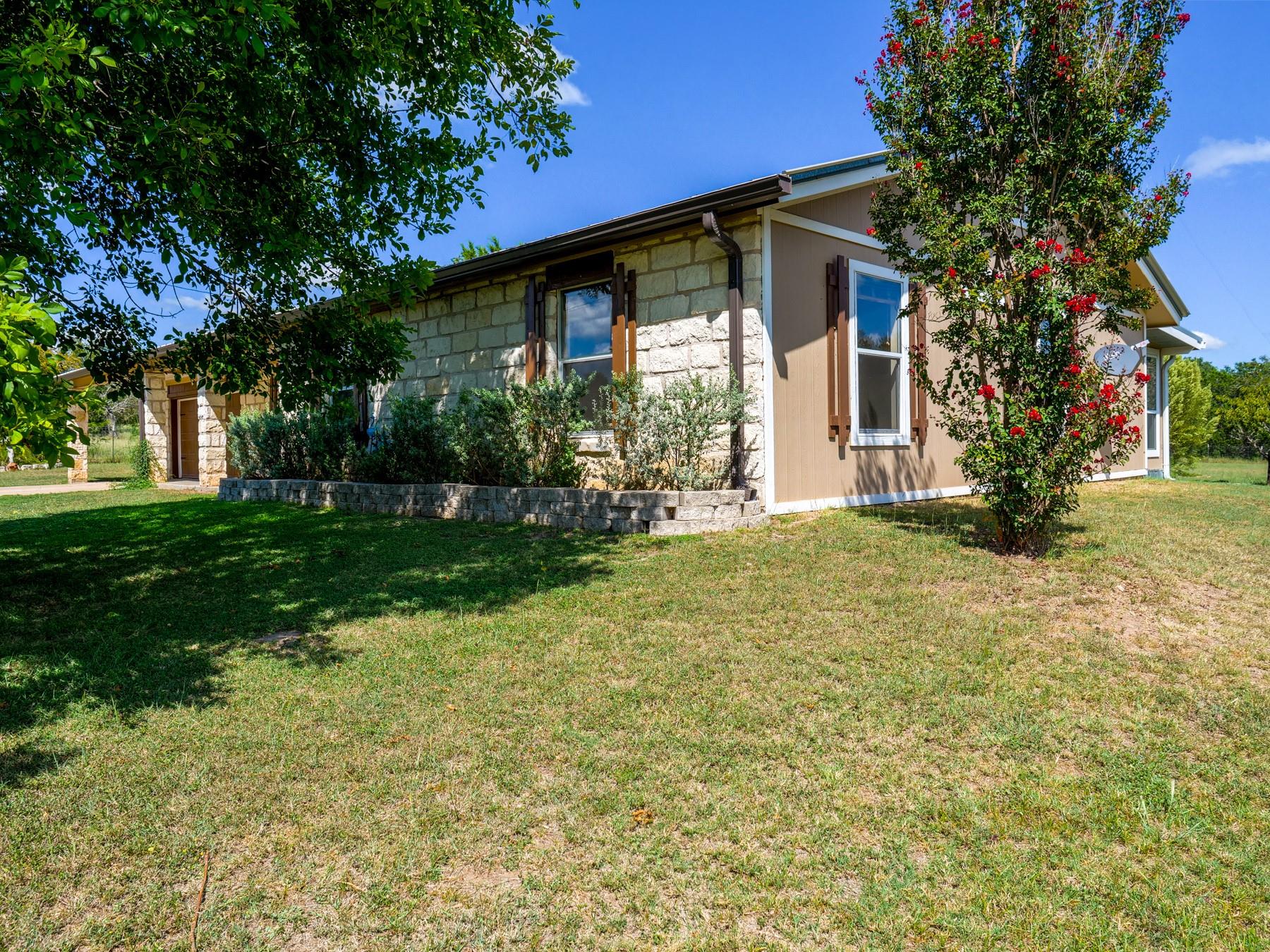 401 County Road 334 None Property Photo 2