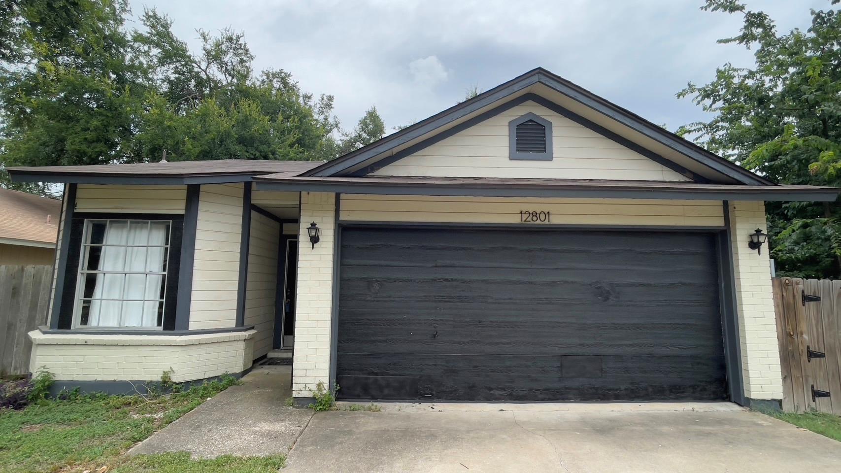 12801 Modena Trl Property Photo 1