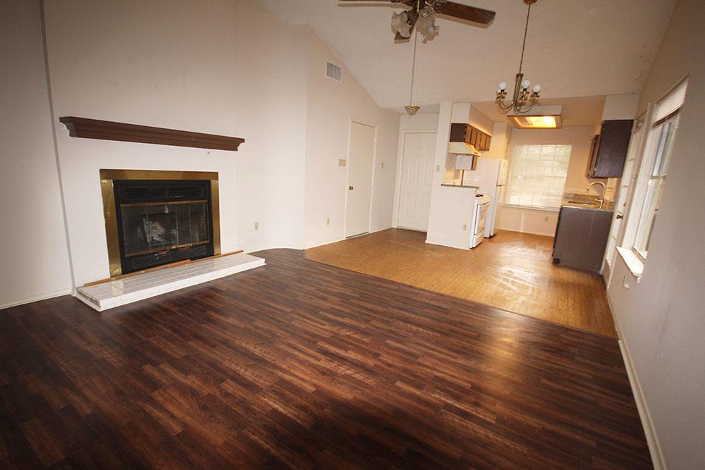 12801 Modena Trl Property Photo 3