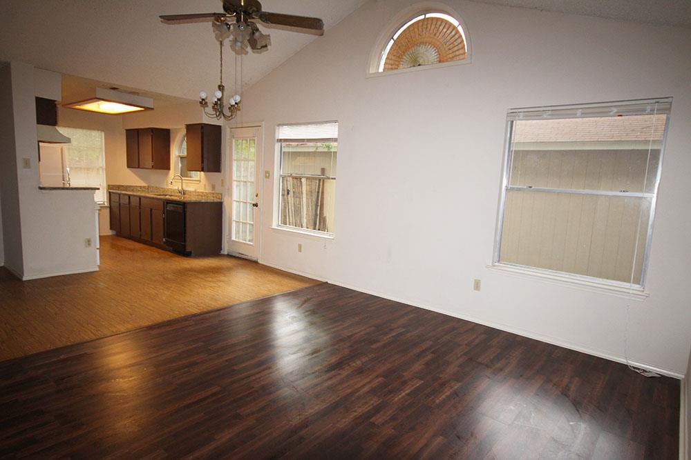 12801 Modena Trl Property Photo 4
