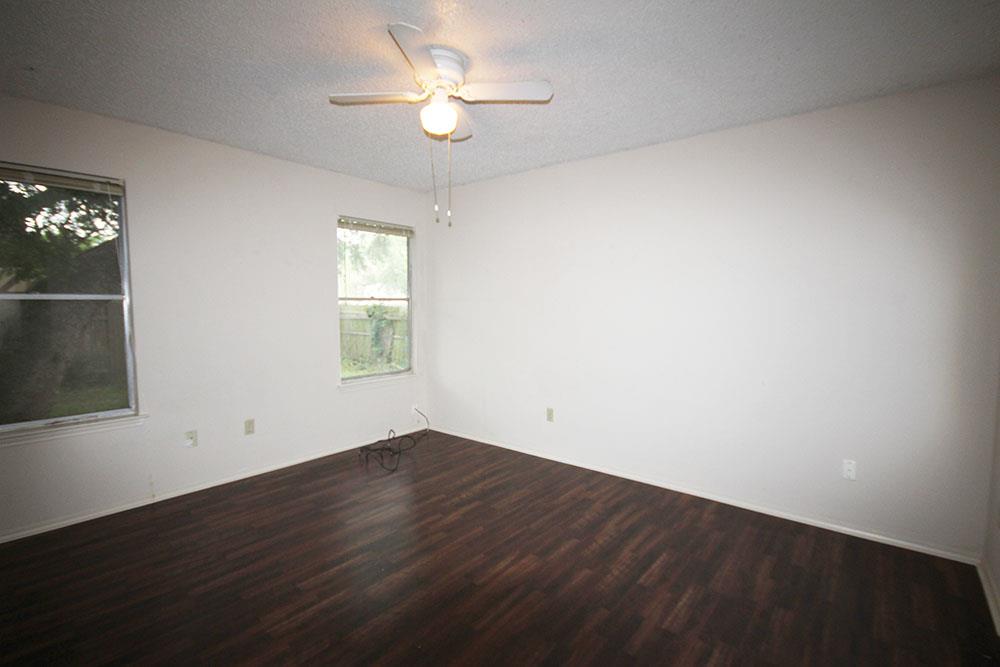12801 Modena Trl Property Photo 6