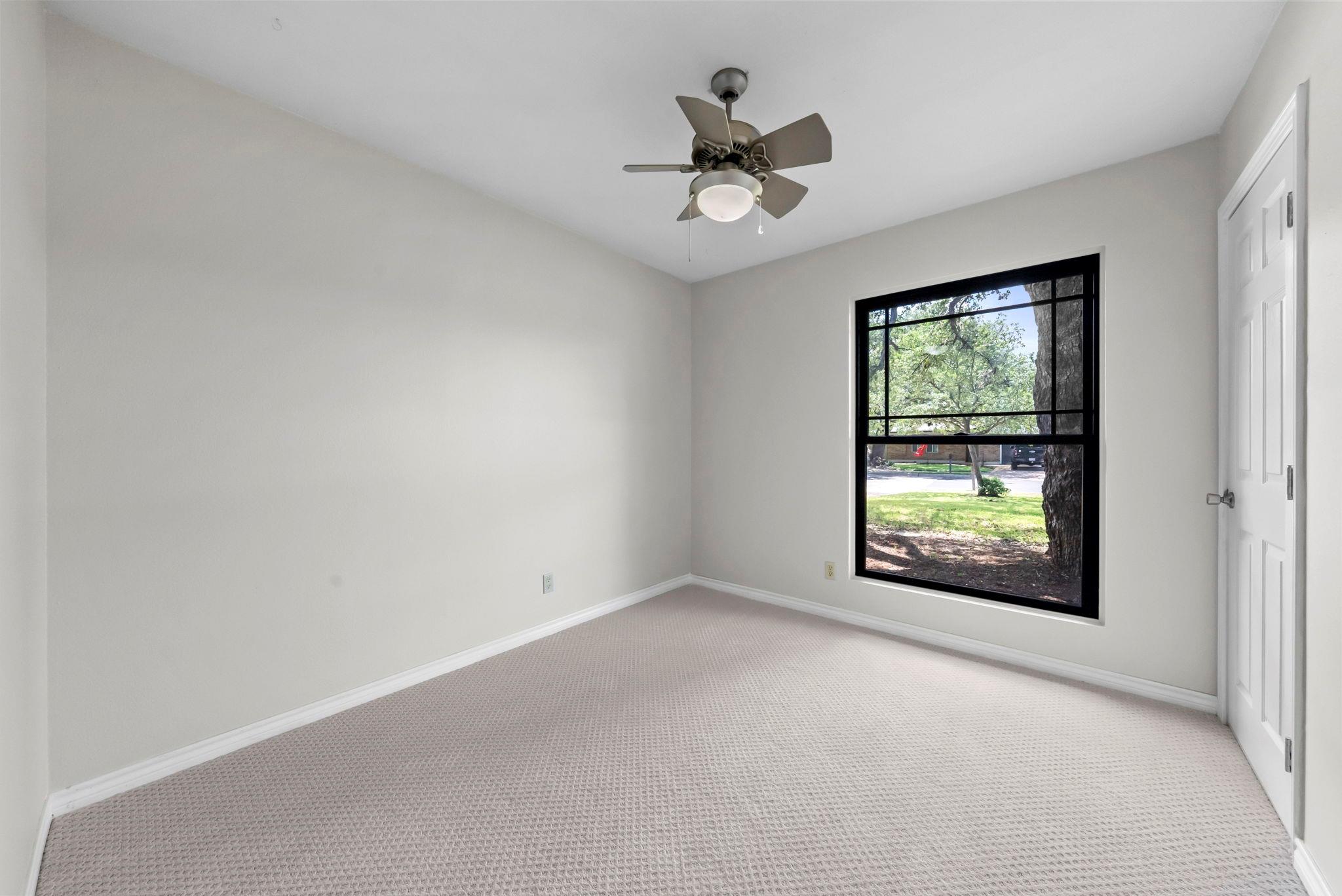 7906 Wycombe Dr Property Photo 20