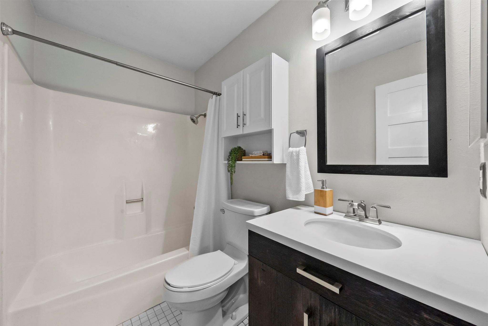 7906 Wycombe Dr Property Photo 22