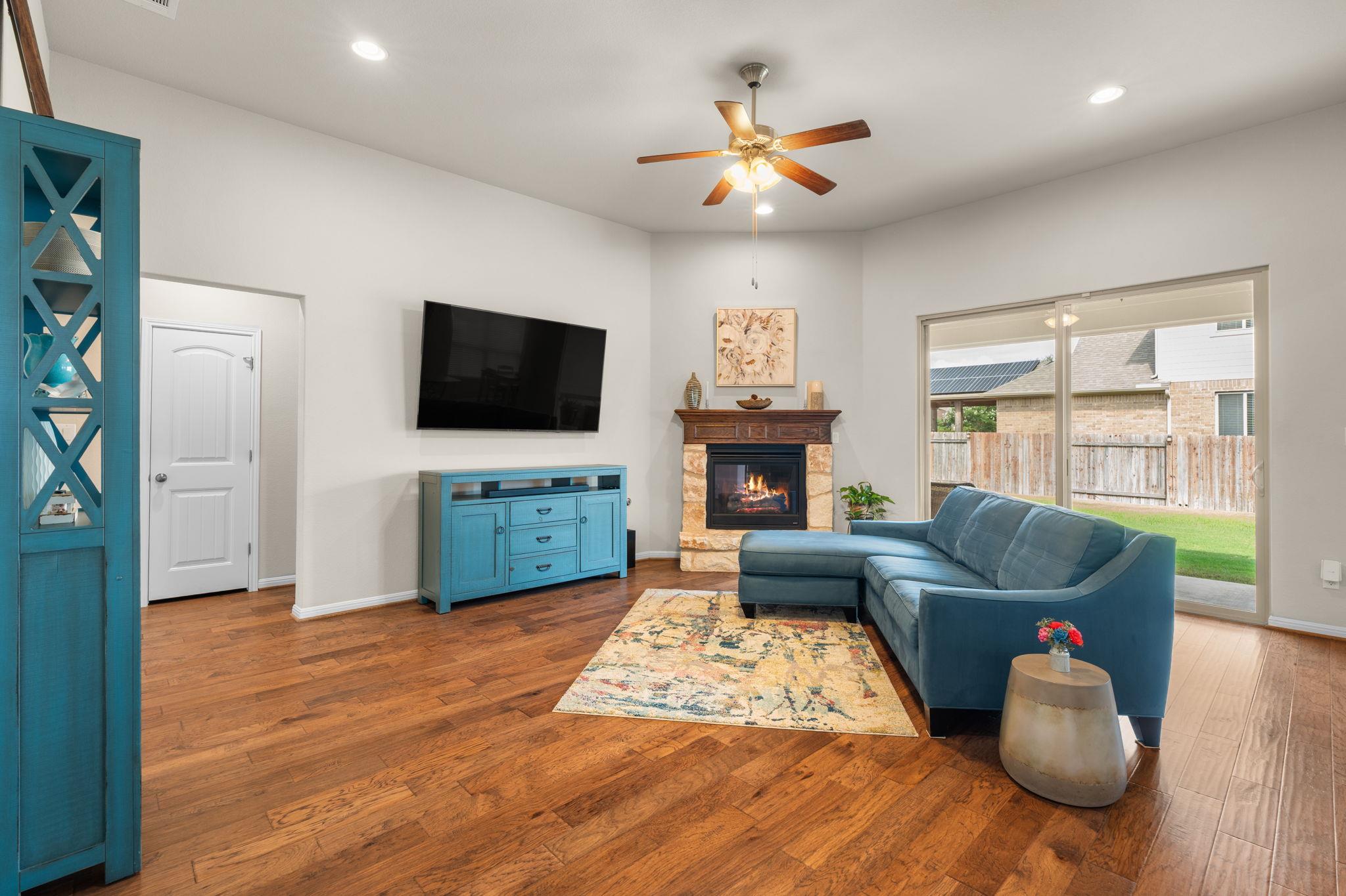 203 Summer Park Bnd Property Photo 9