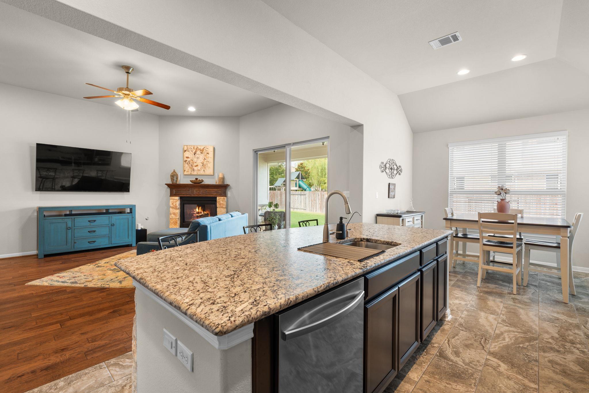 203 Summer Park Bnd Property Photo 16