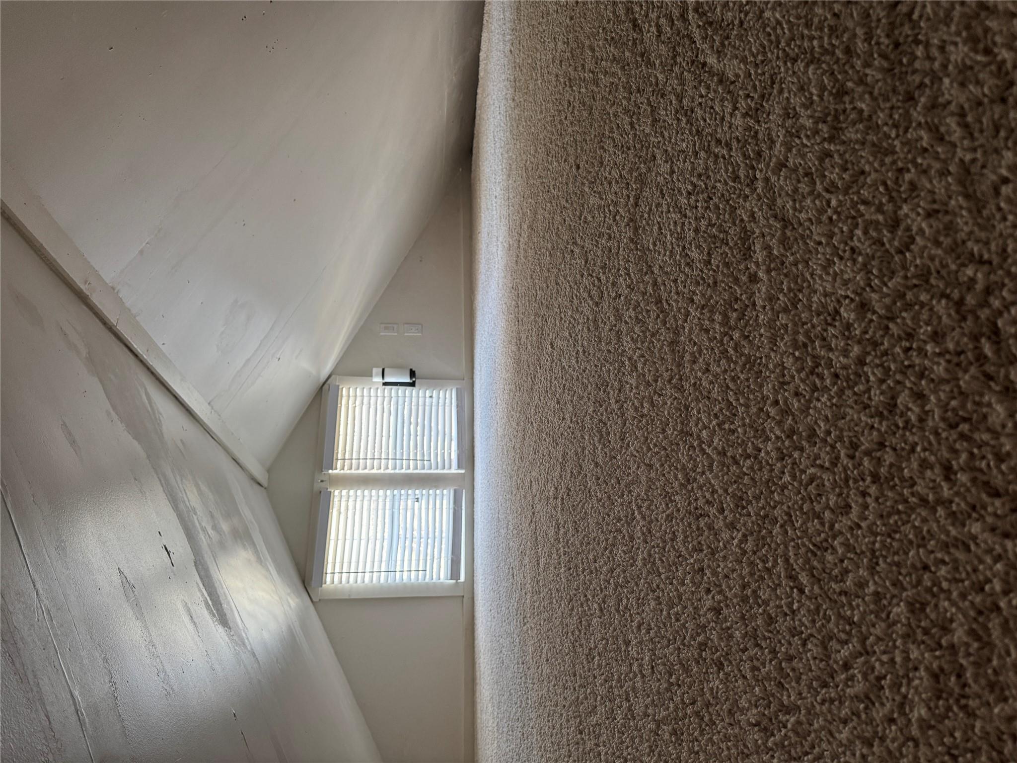 704 Franklin Blvd #b Property Photo 11