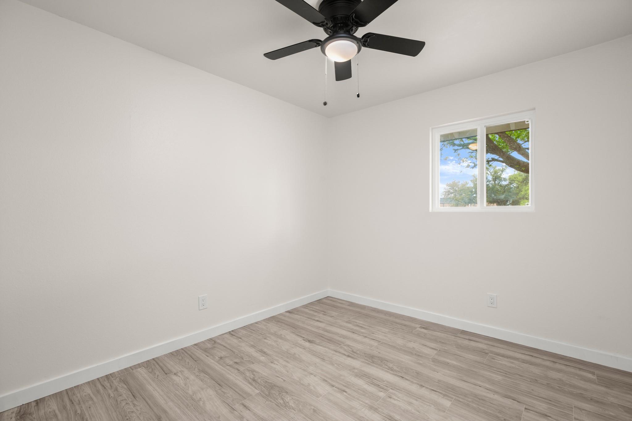 2100 Deadwood Dr Property Photo 16