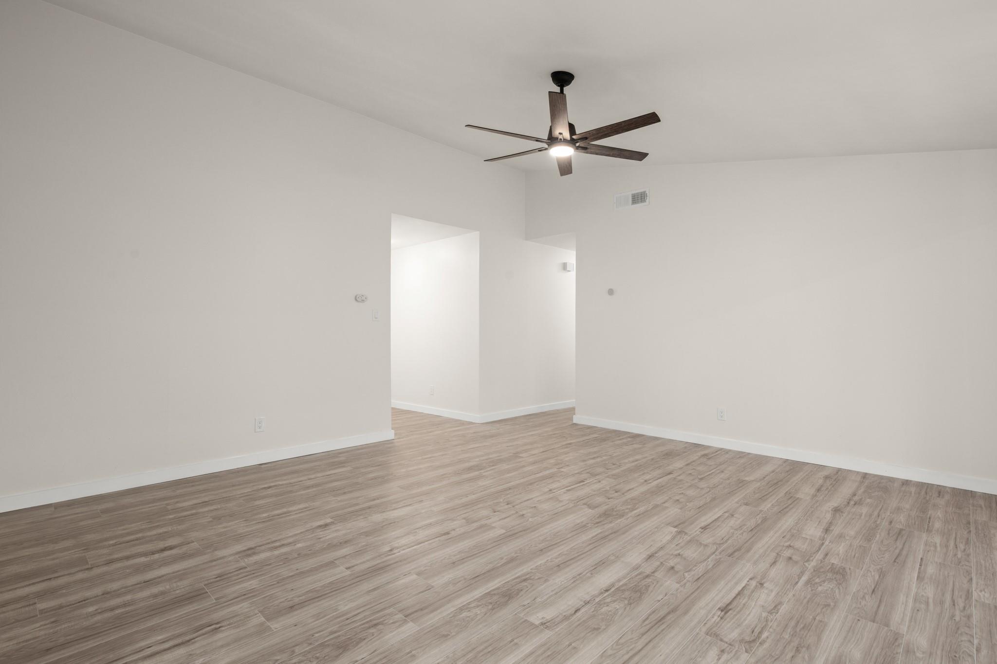 2100 Deadwood Dr Property Photo 17