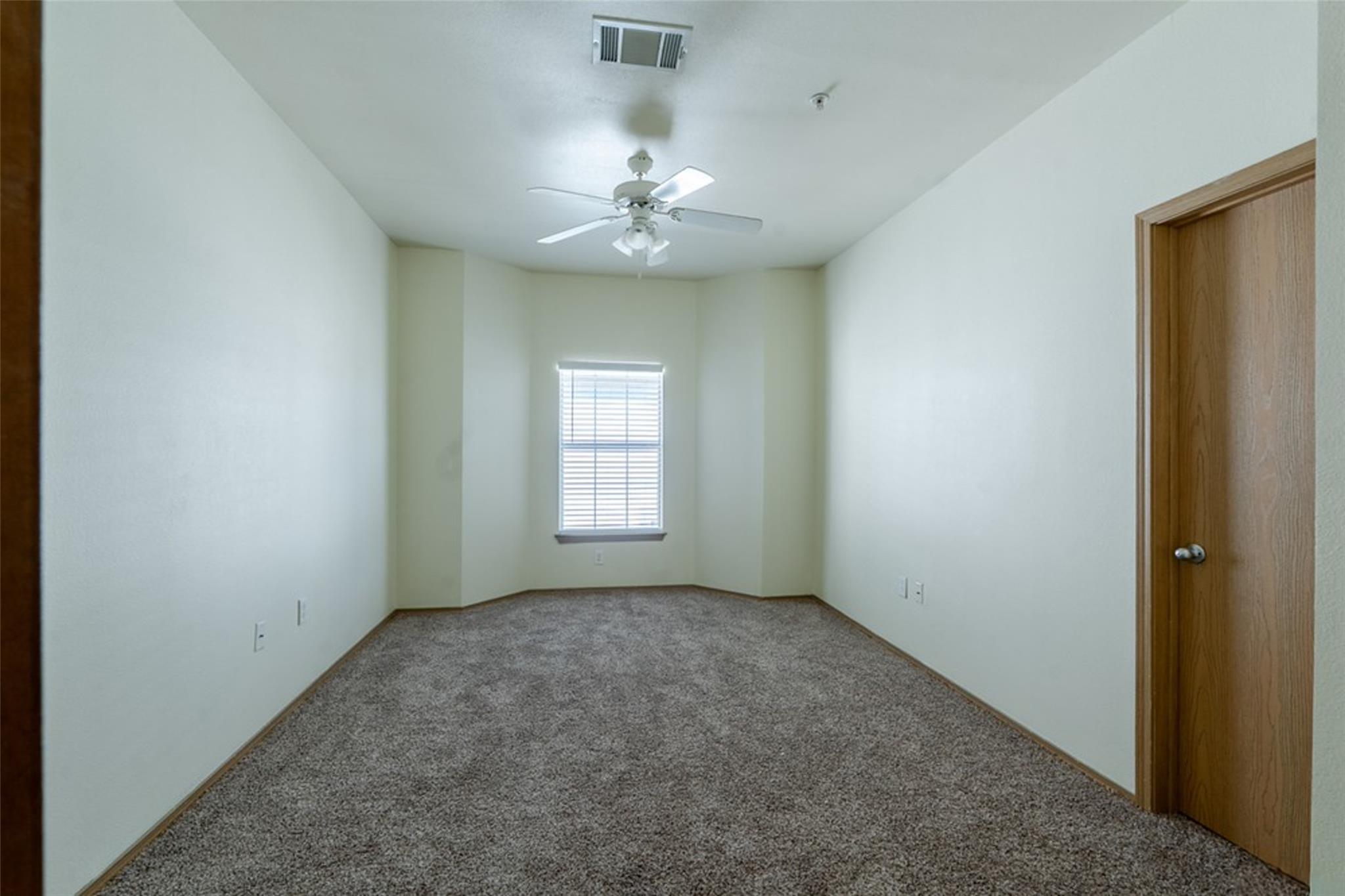 1000 Diamond Dr (unit 3201-3204) Dr #3201-4304 Property Photo 14