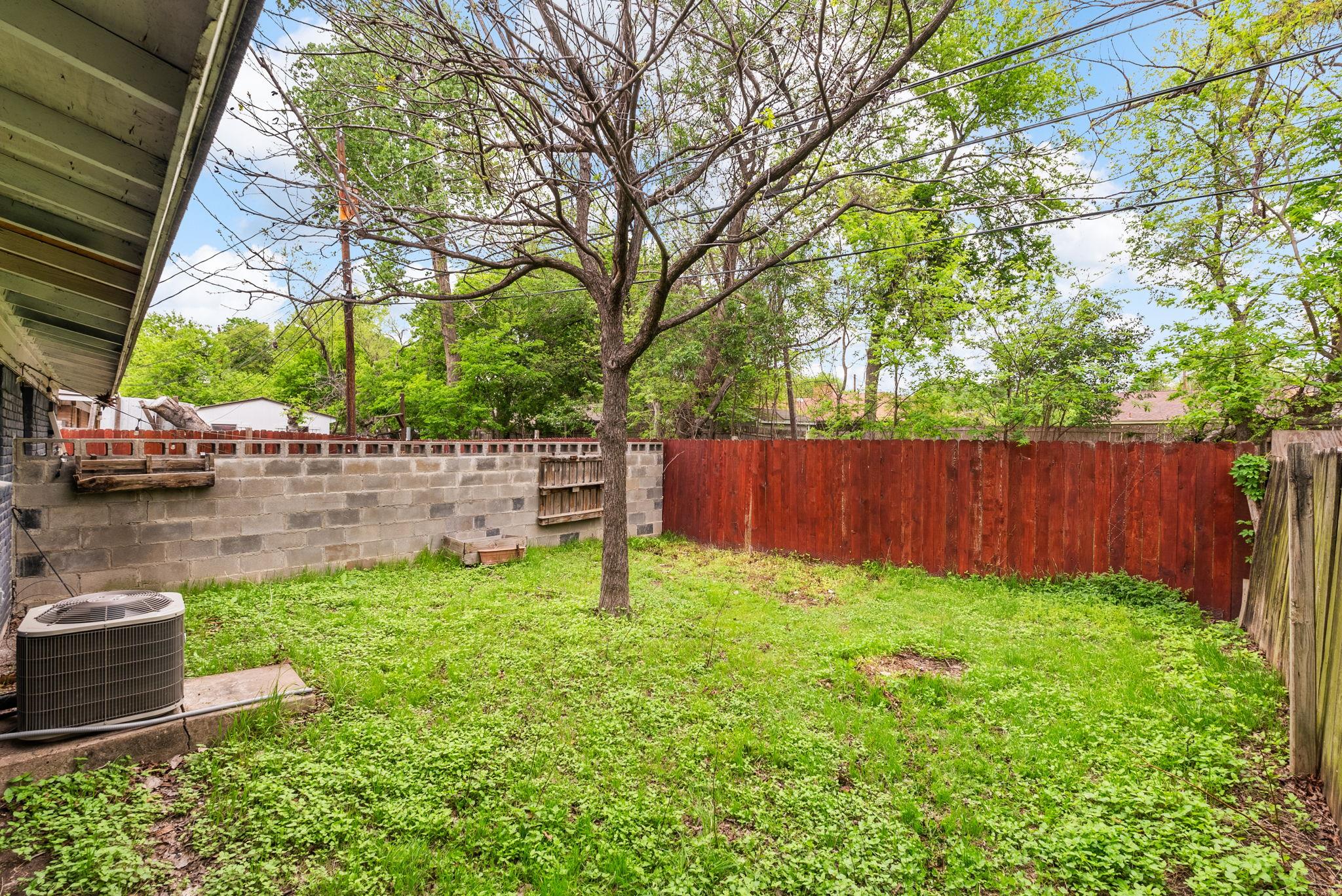 5803 Wellington Dr #b Property Photo 11