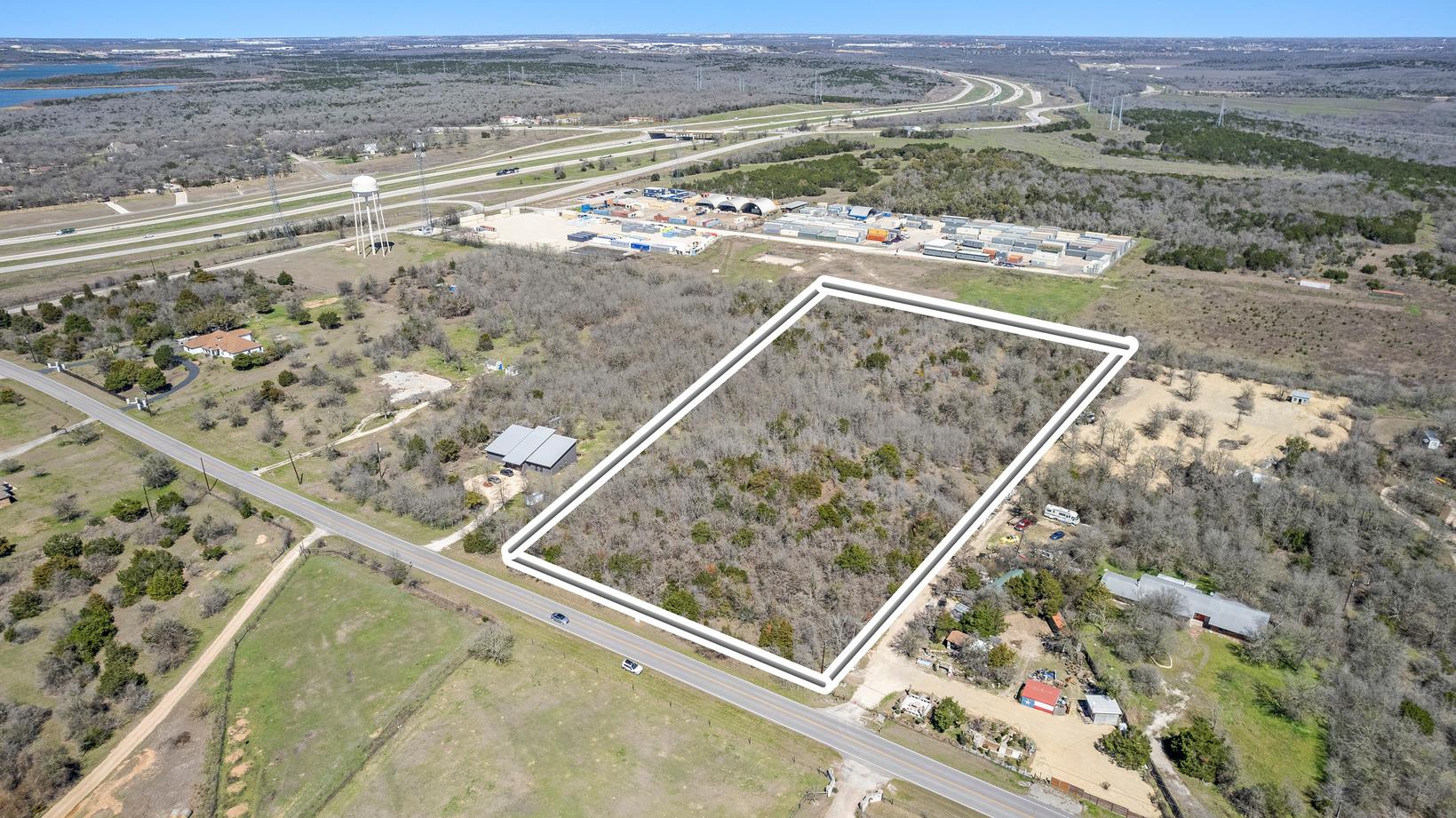 7669 Nez Perce Trce Property Photo 4