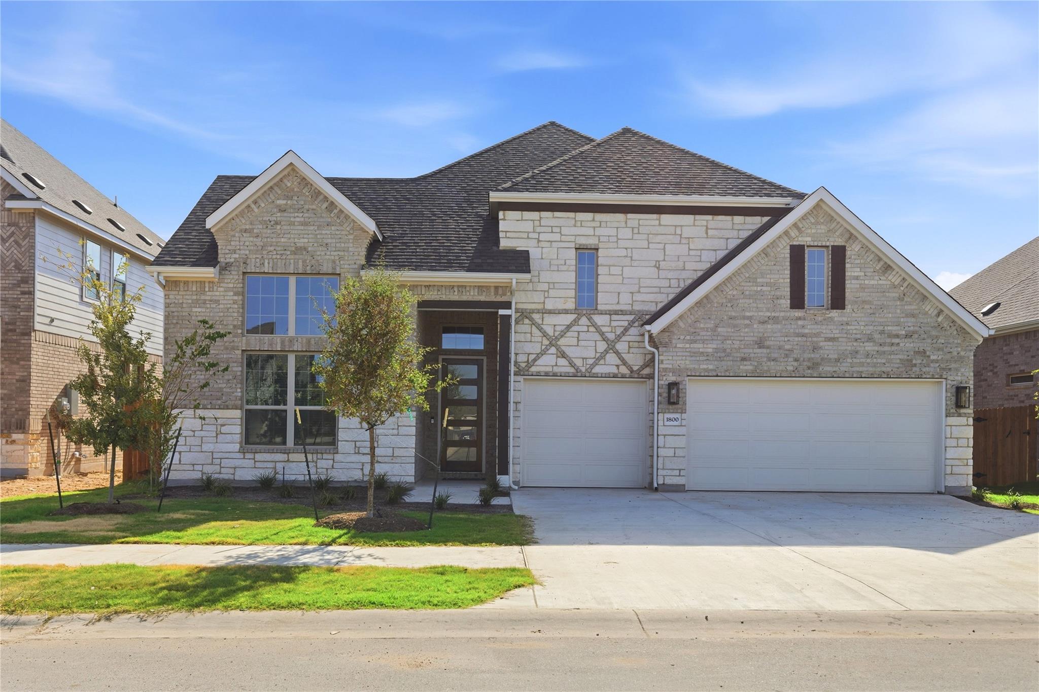 1800 Scenic Heights Ln Property Photo 1