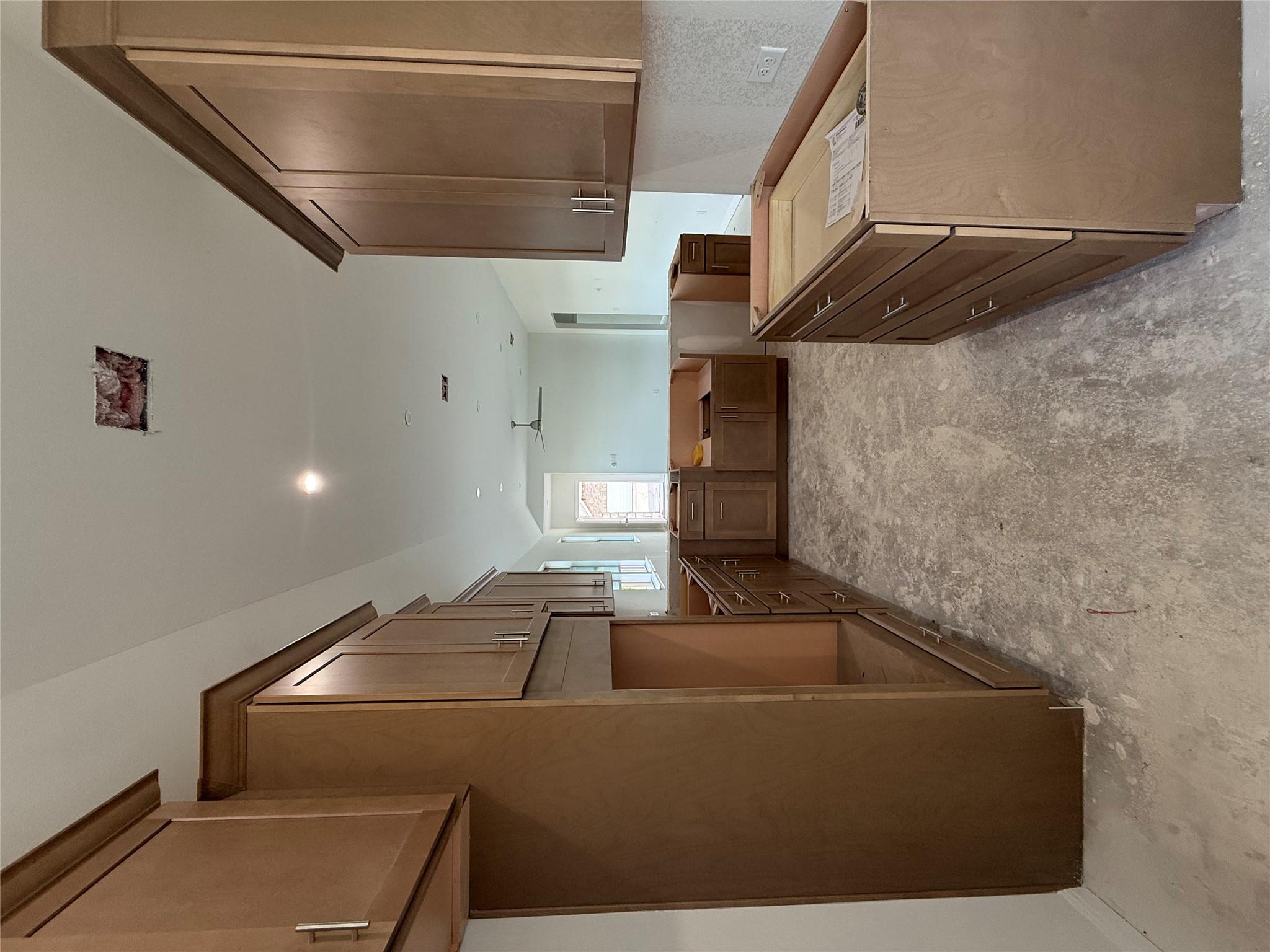 232 Tenny Ln Property Photo 4