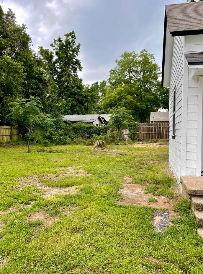 806 Central Ave Property Photo 17